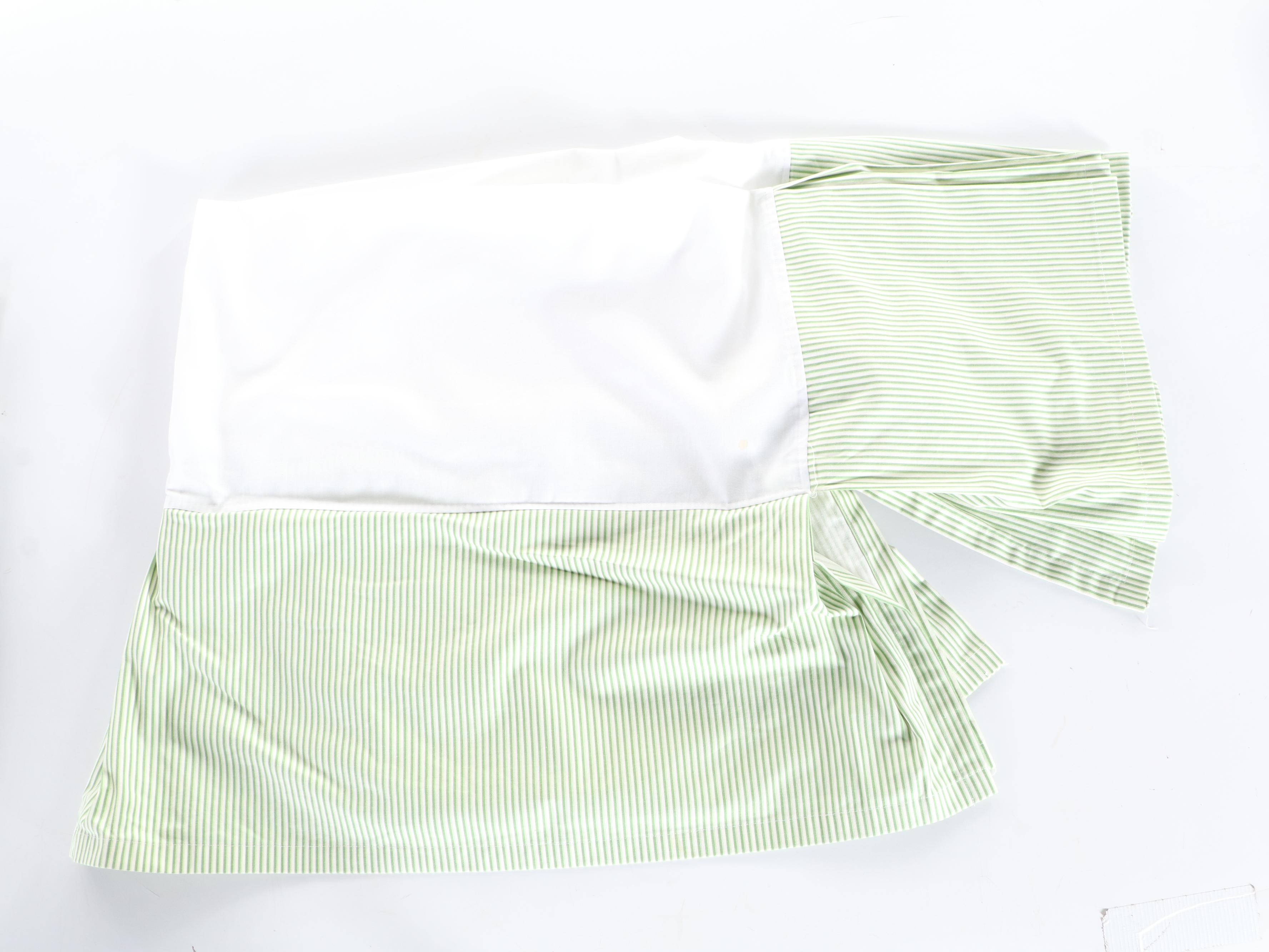 Christofle Cotton Jacquard Tablecloth with Twin Striped Bedskirt