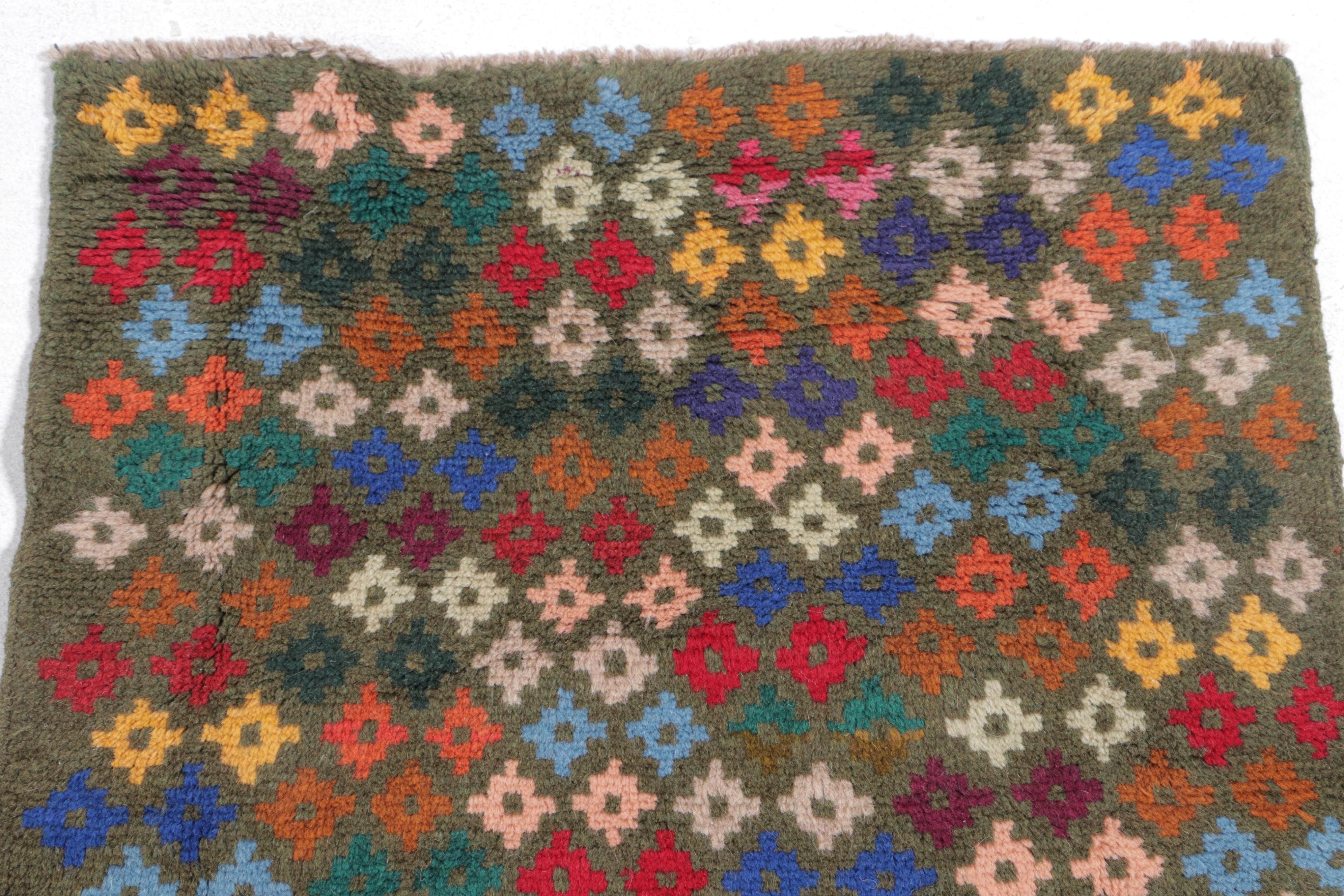 2' x 2'11 Hand-Knotted Persian Gabbeh Accent Rug