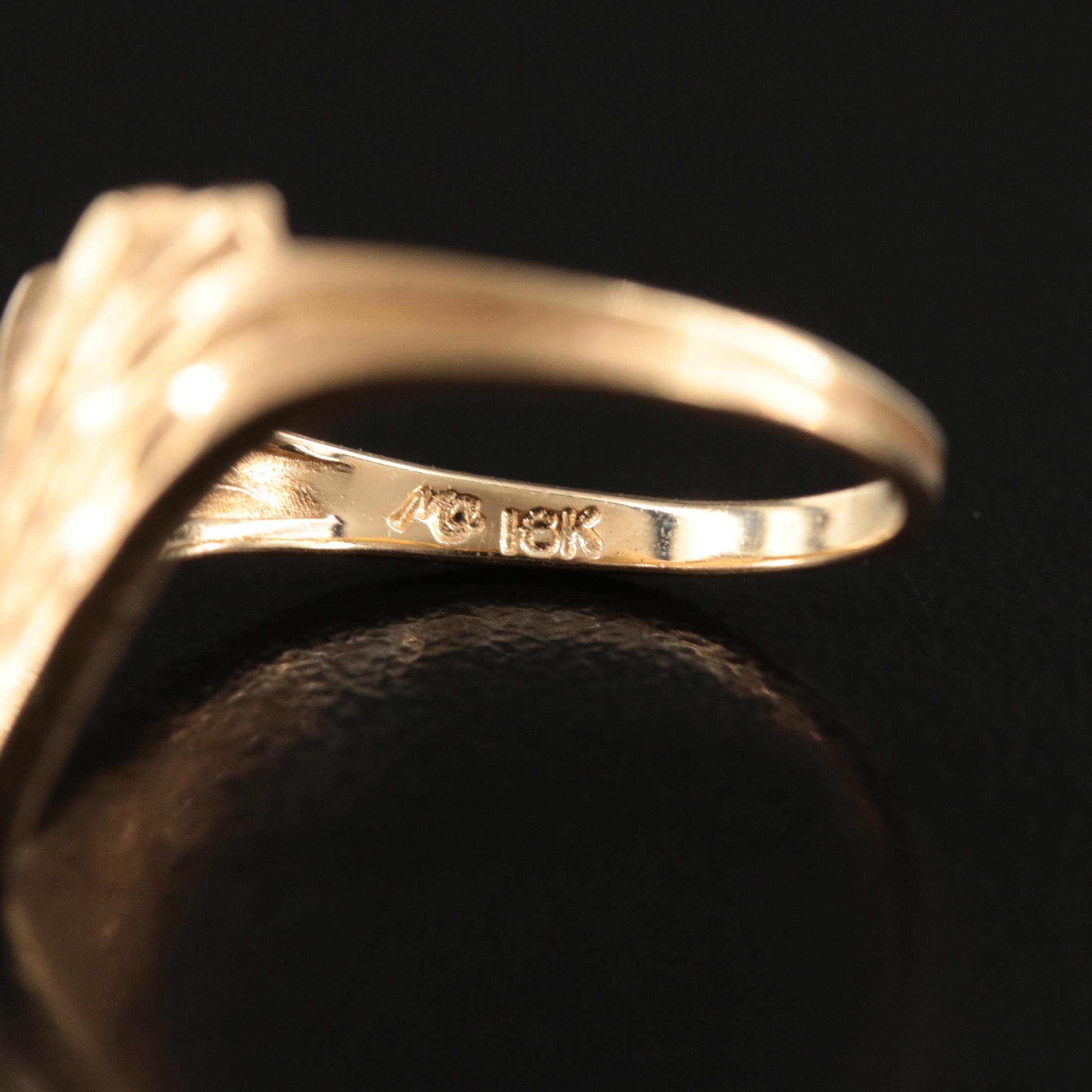 18K Chevron Ring with Diamond Cut Accents