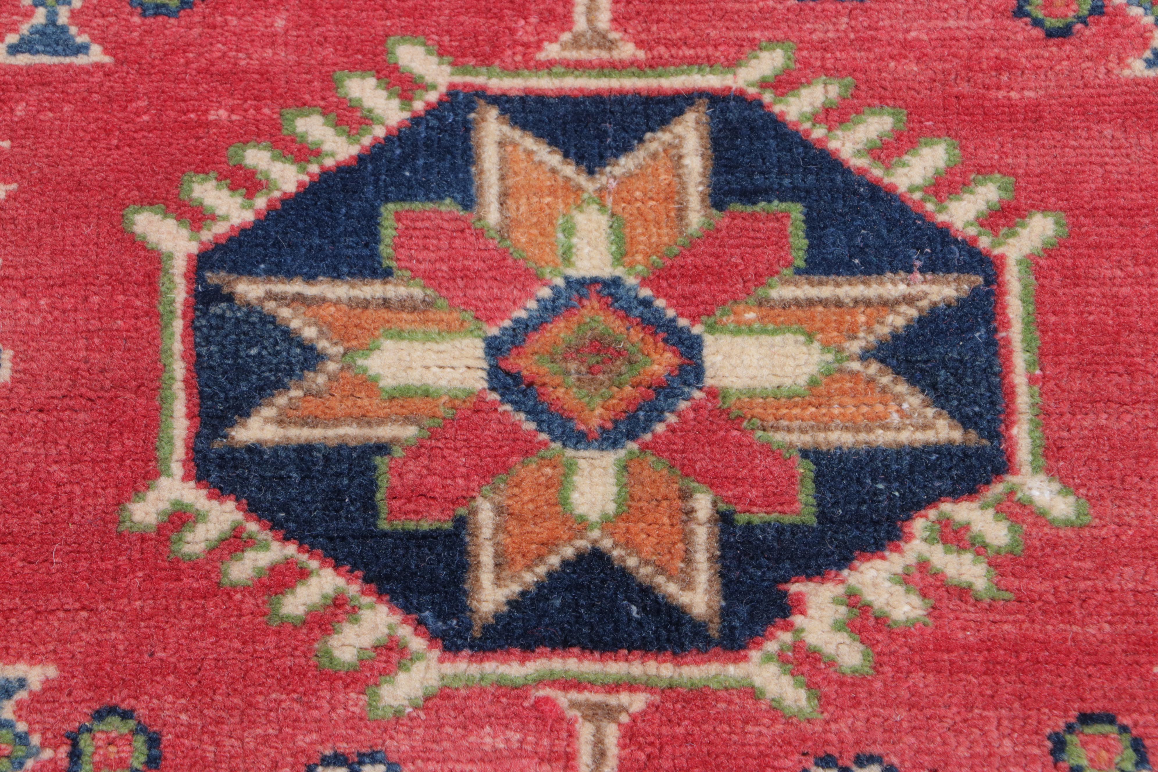 2'10 x 4'3 Hand-Knotted Pakistani Kazak Accent Rug