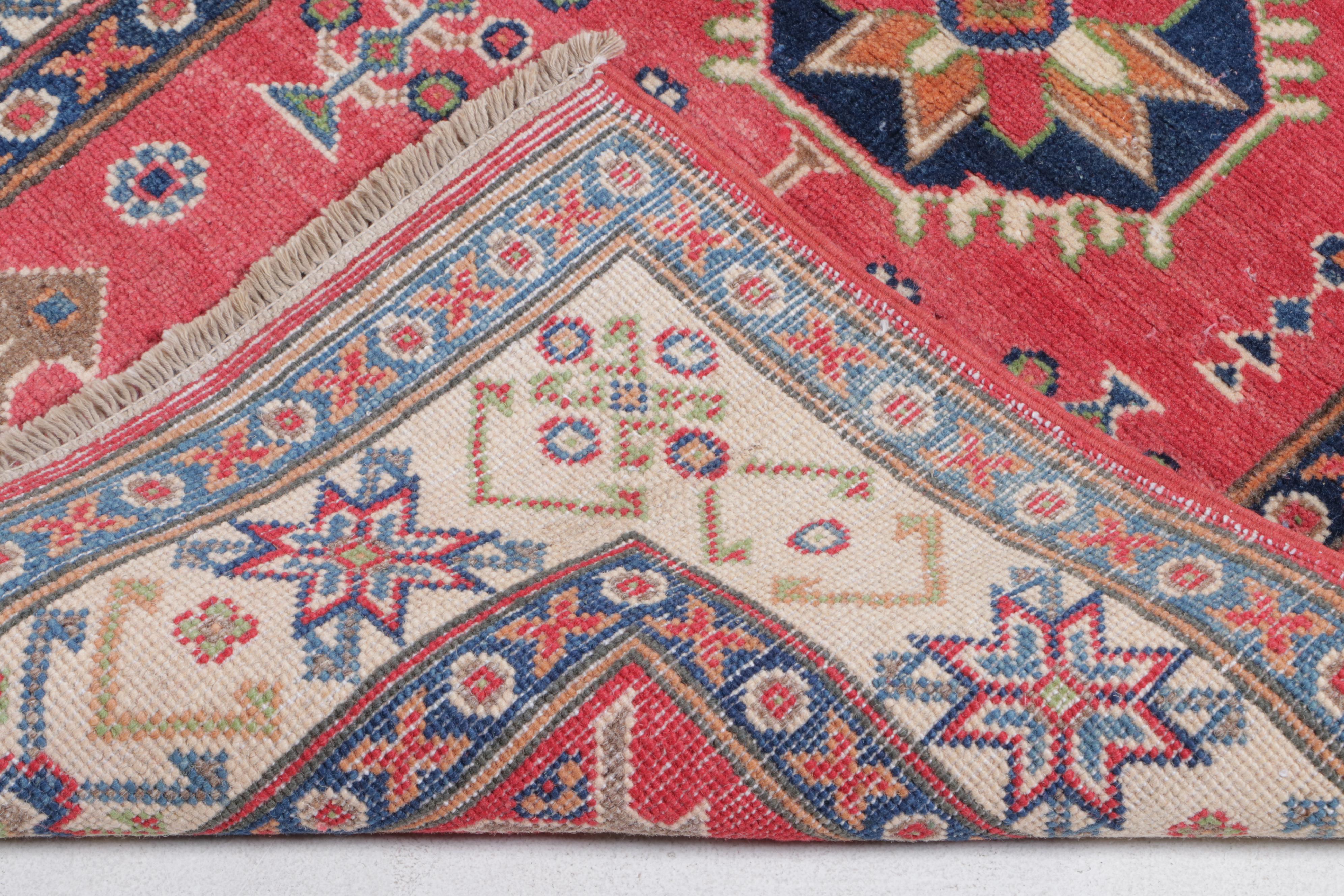 2'10 x 4'3 Hand-Knotted Pakistani Kazak Accent Rug