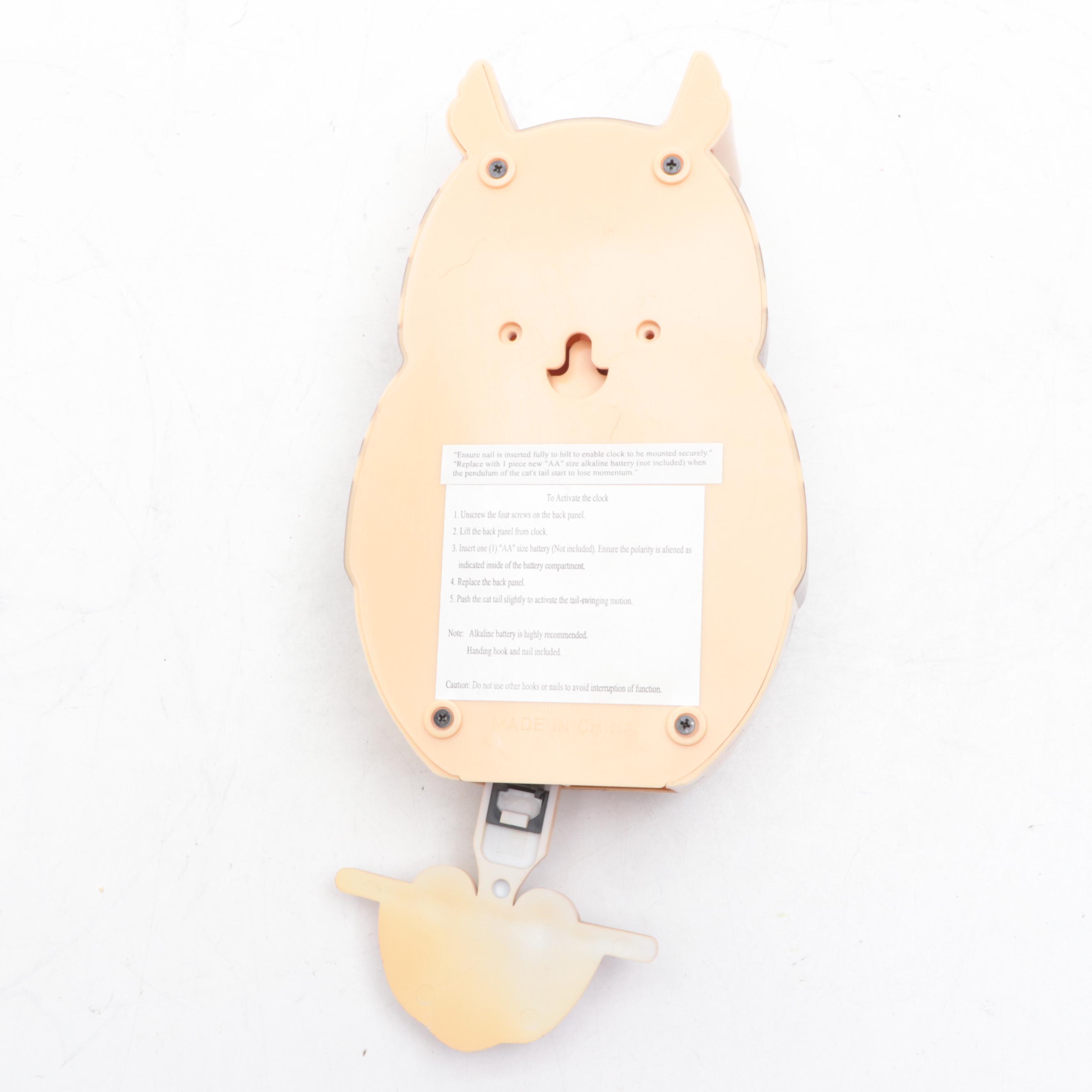 Moving Eyes Owl Battery Operated Wall Clock