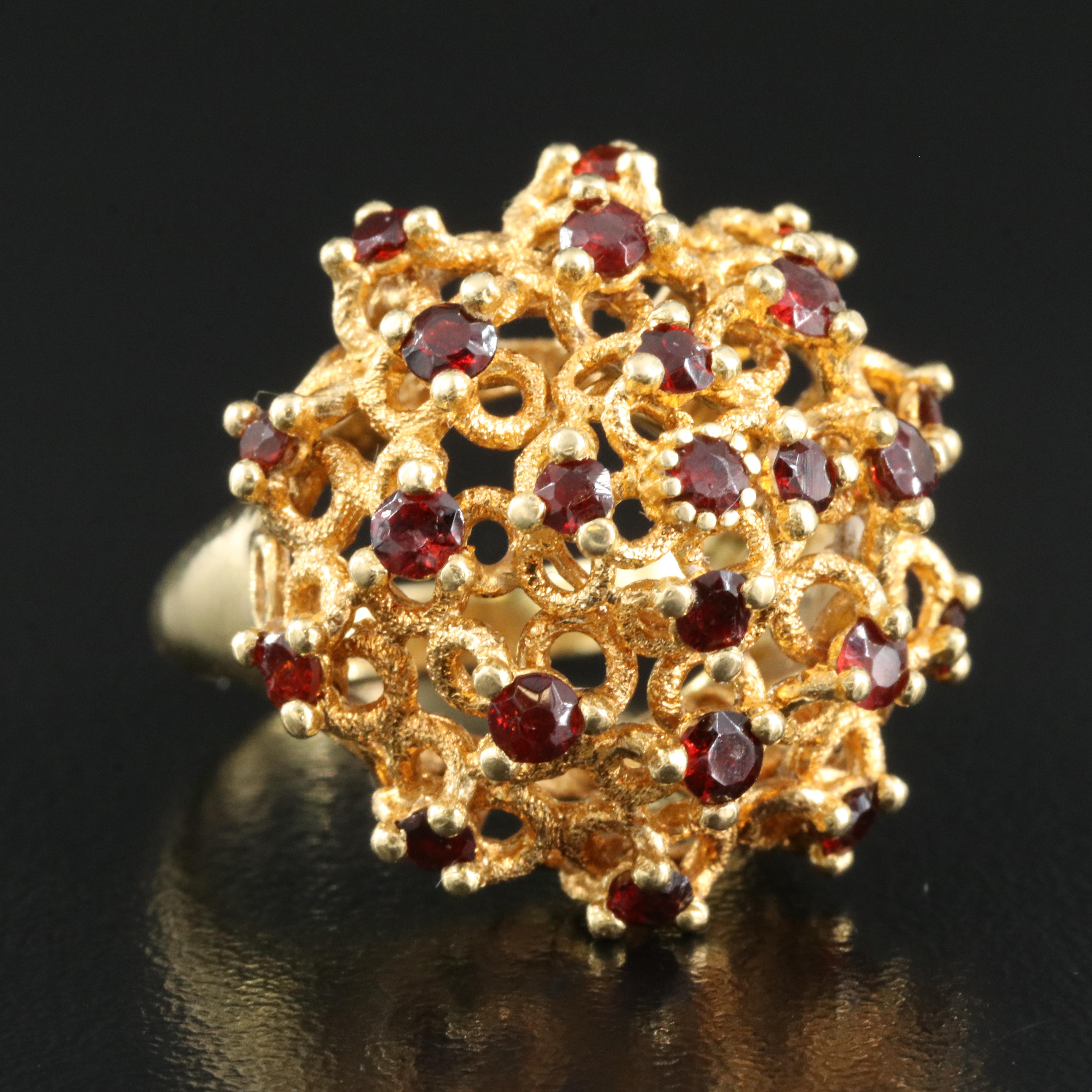 18K Garnet Bombé Ring