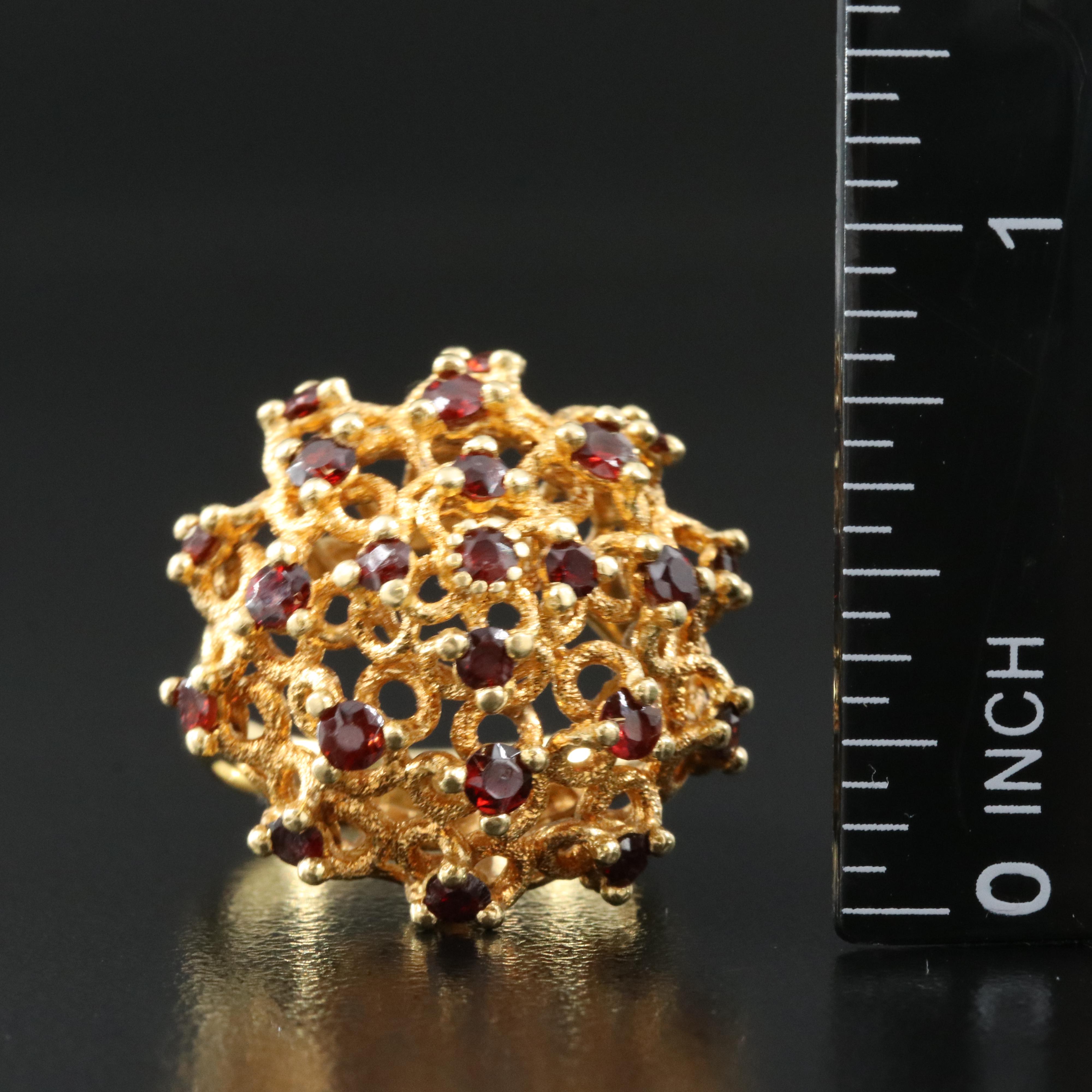 18K Garnet Bombé Ring