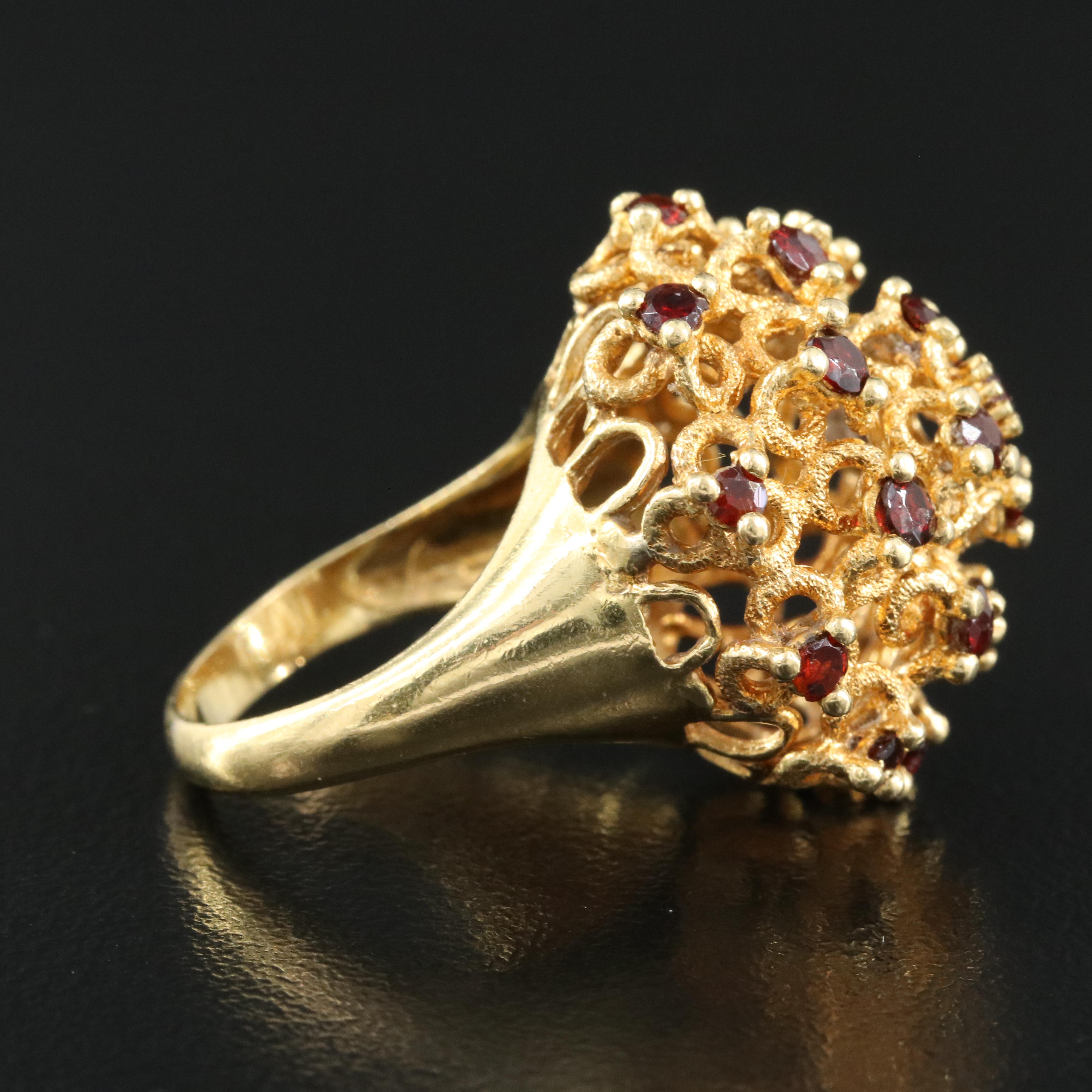 18K Garnet Bombé Ring