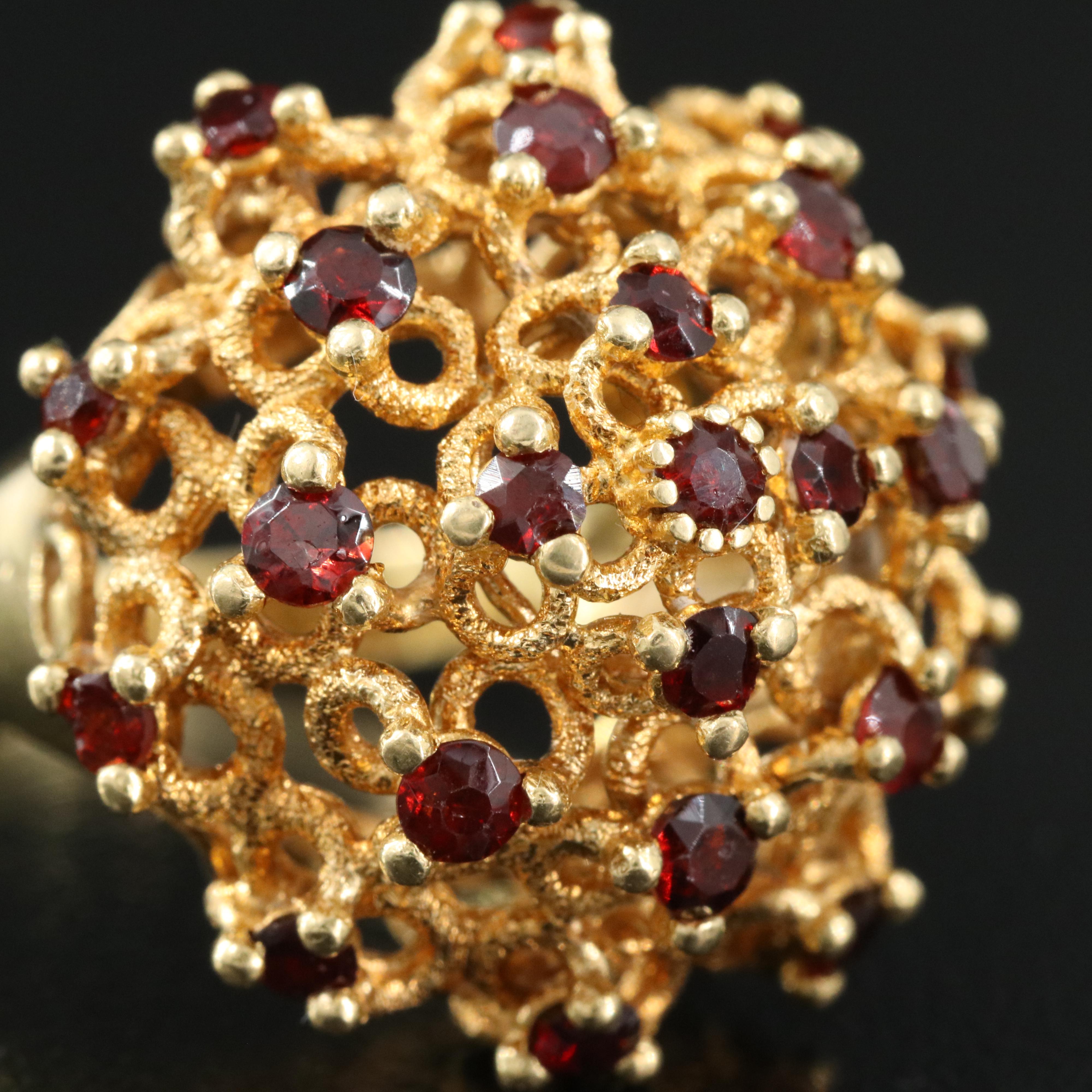 18K Garnet Bombé Ring