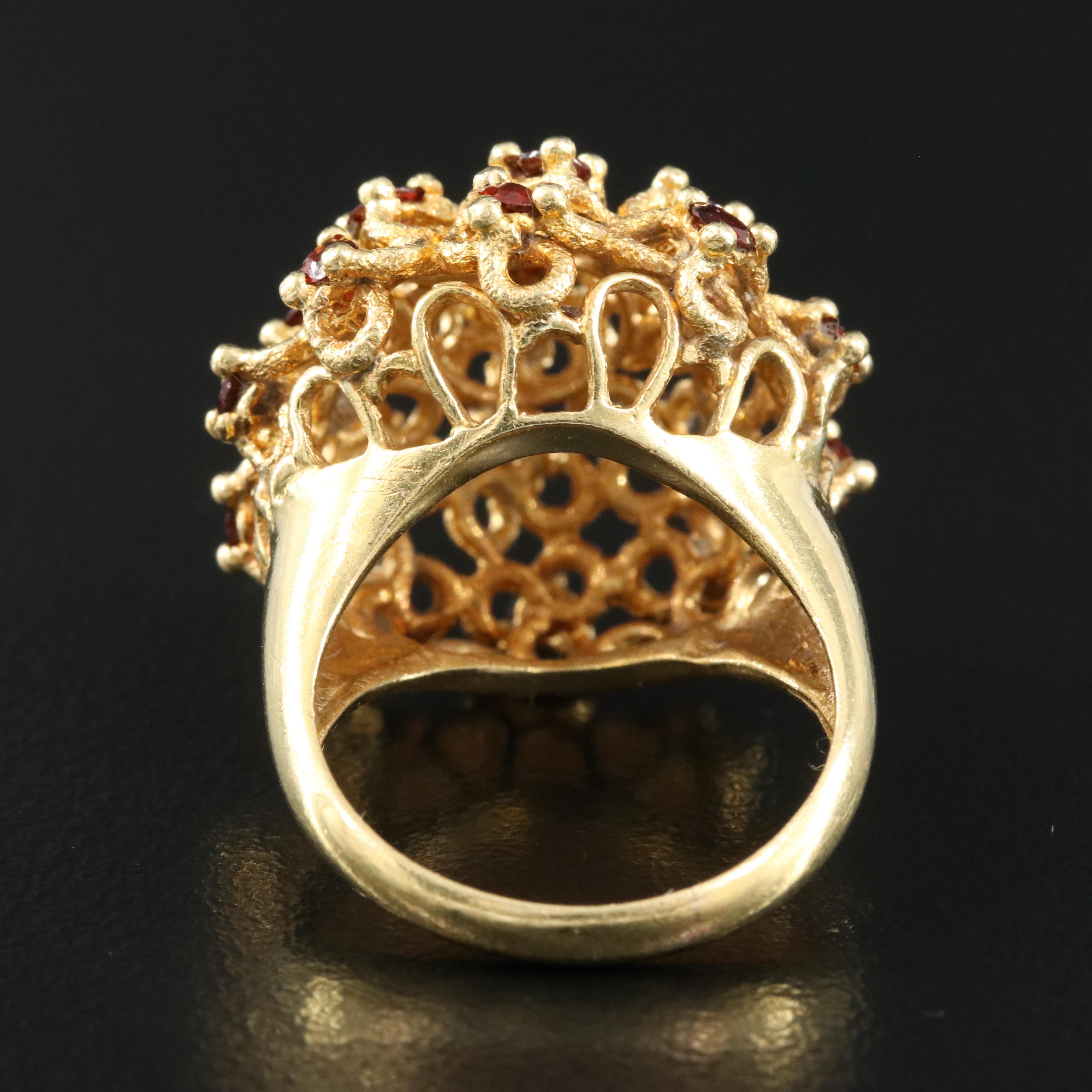 18K Garnet Bombé Ring