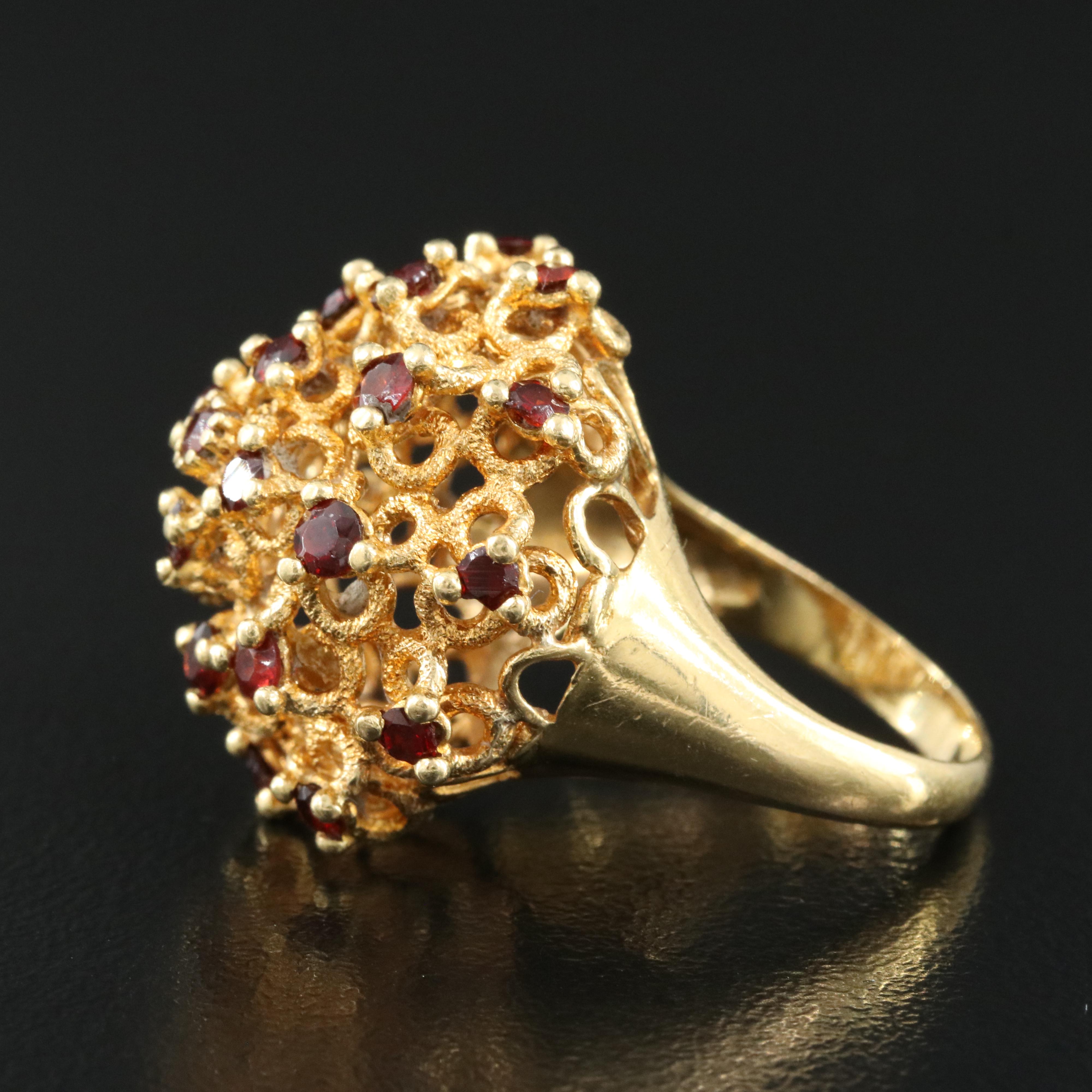 18K Garnet Bombé Ring