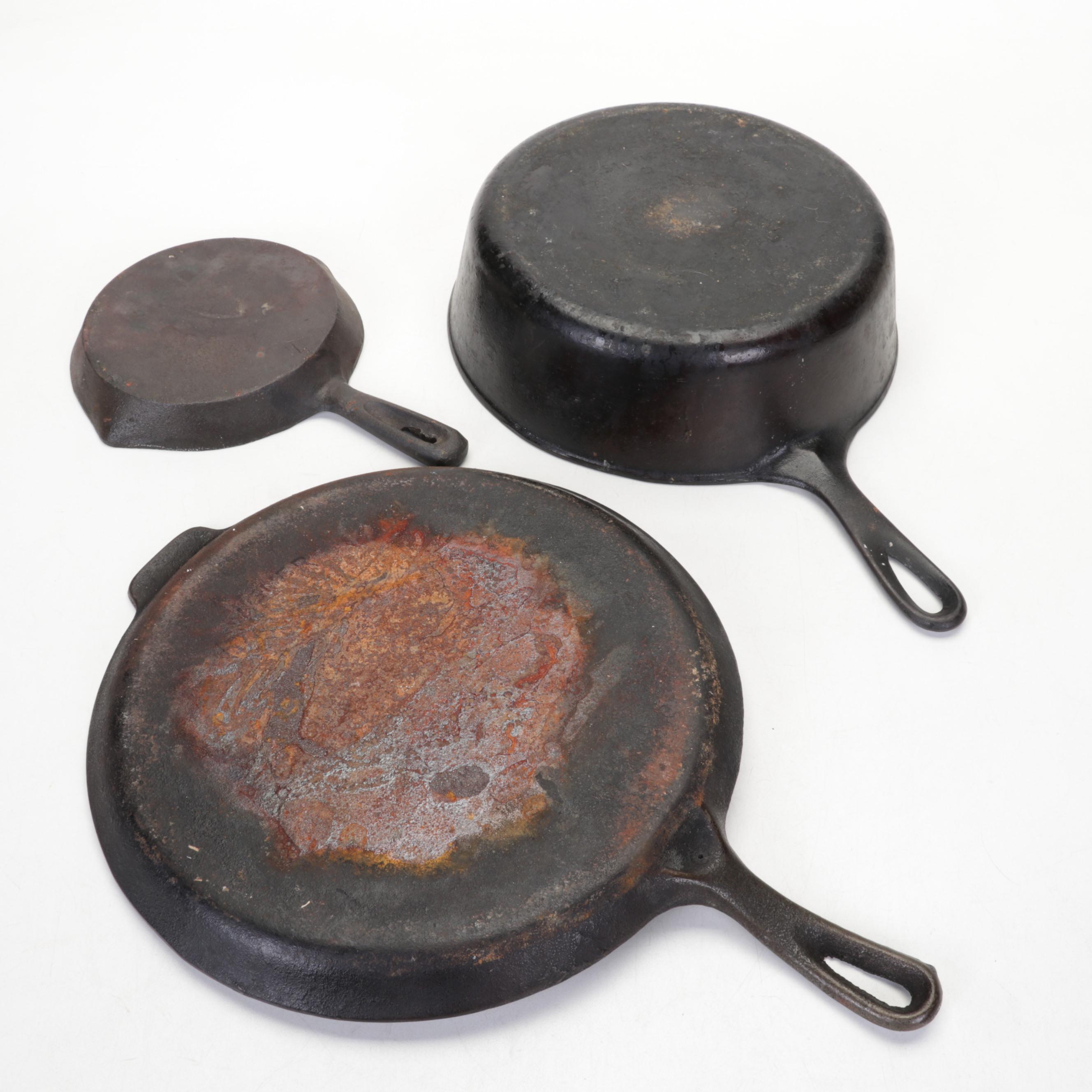 Wagner Ware Cast Iron Frying Pan, Jeannette Glasbake, and More Bakeware