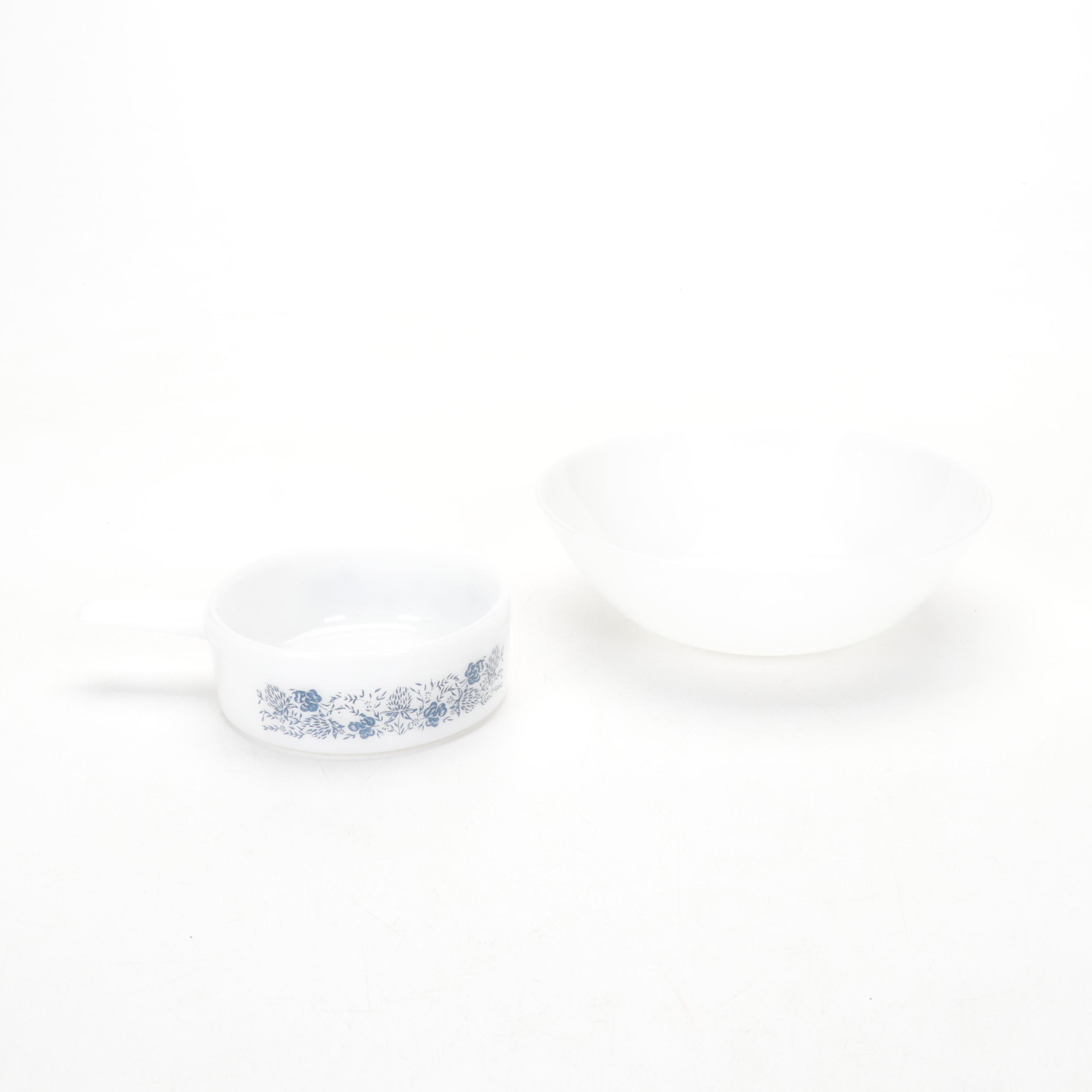 Wagner Ware Cast Iron Frying Pan, Jeannette Glasbake, and More Bakeware