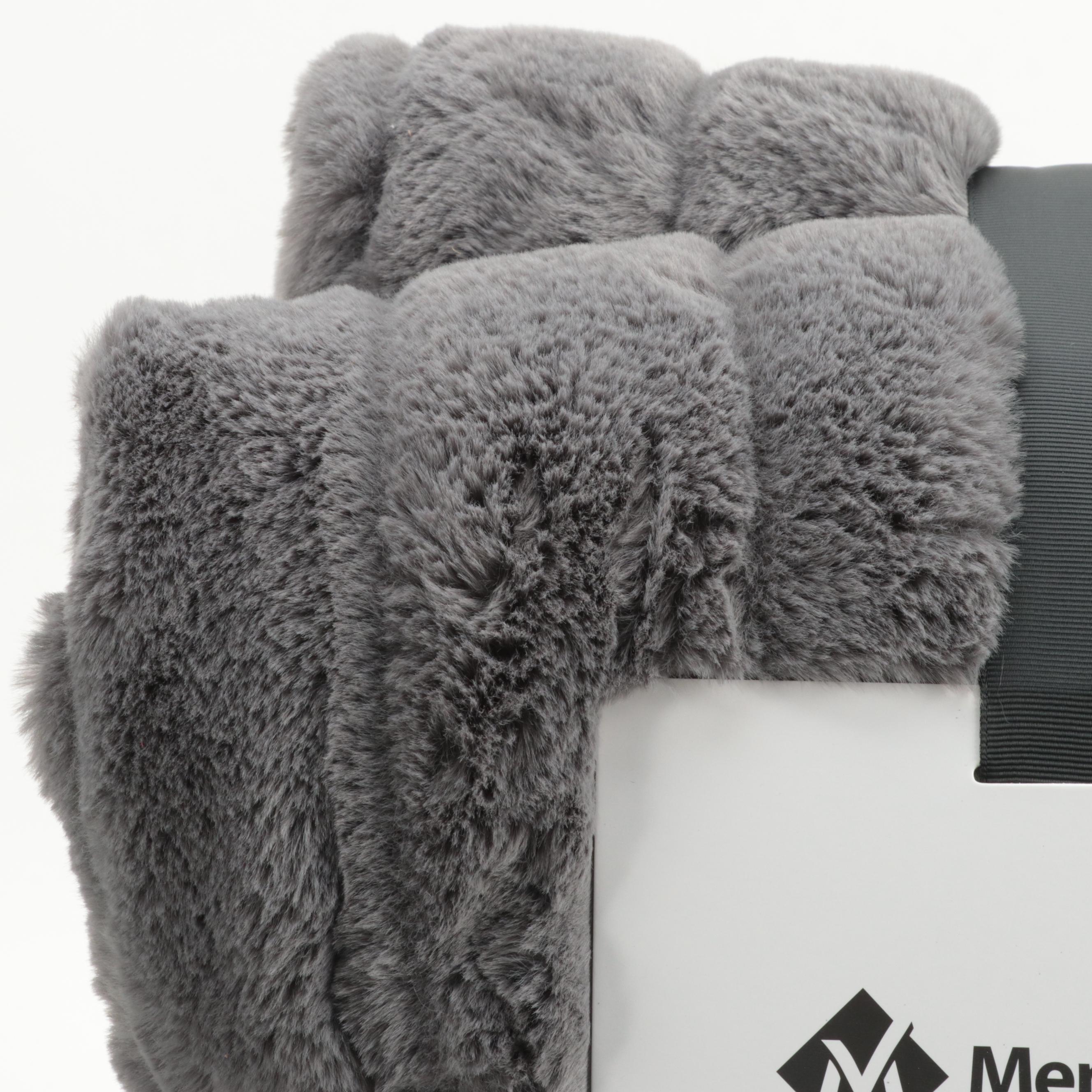 Member's Mark Hotel Premier Collection Luxury Throw in Carved Carcoal