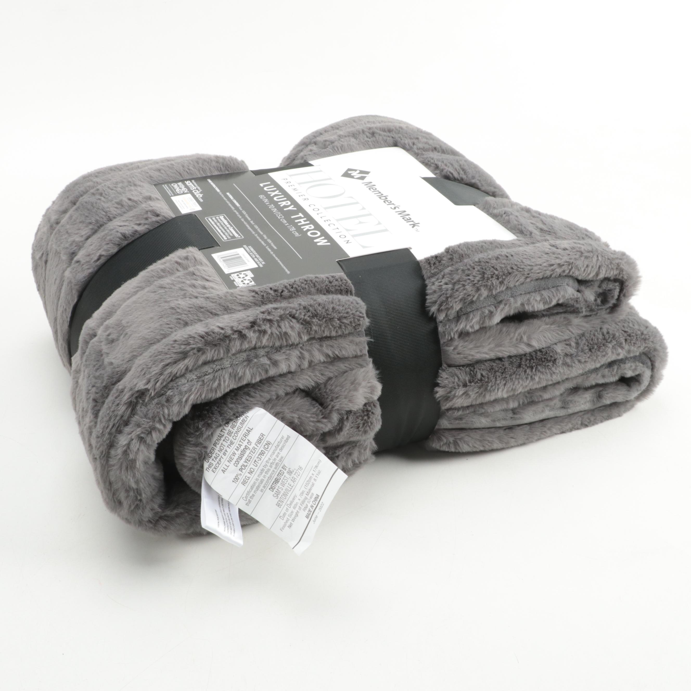 Member's Mark Hotel Premier Collection Luxury Throw in Carved Carcoal