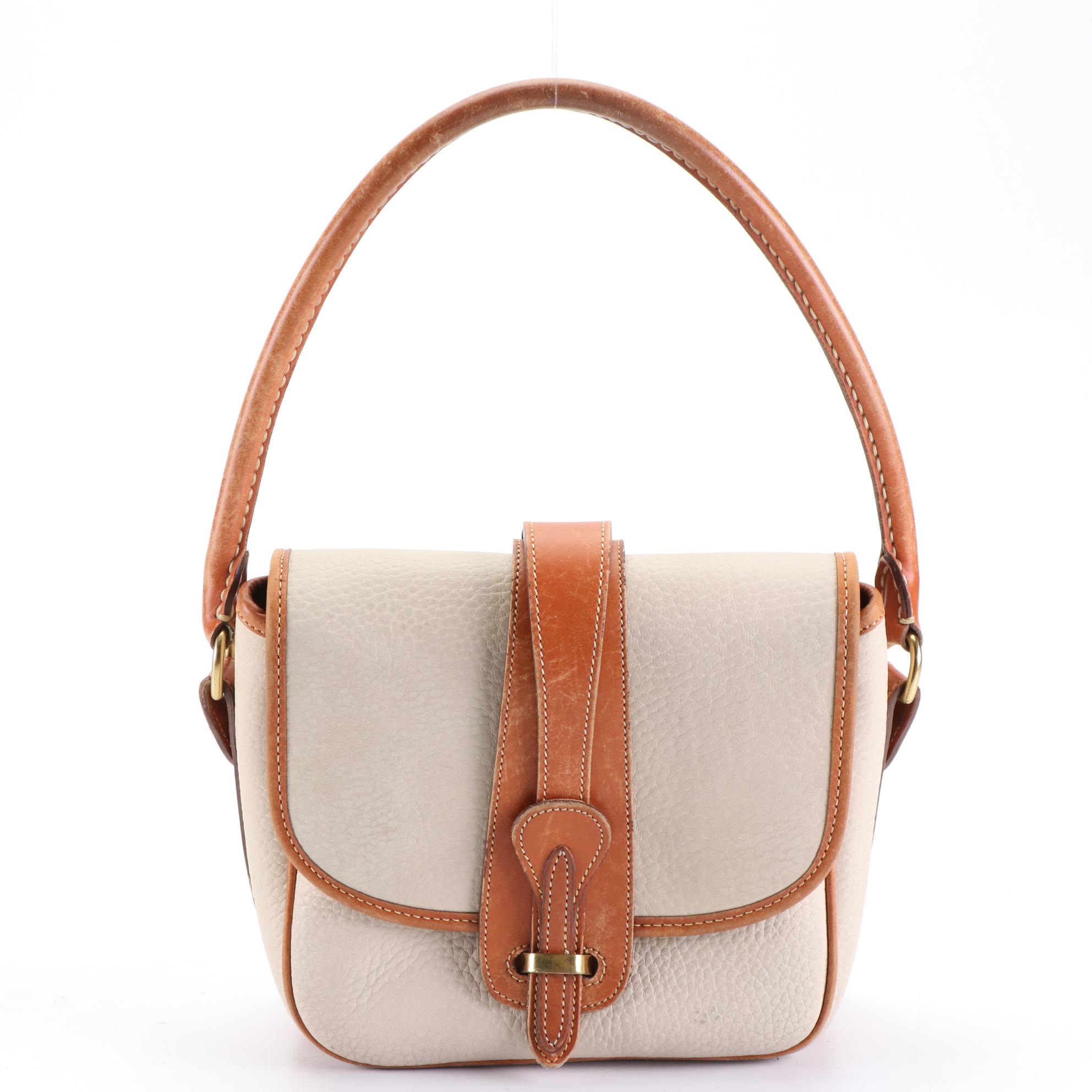Dooney & Bourke Handbags in Leather