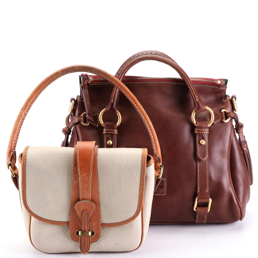 Dooney & Bourke Handbags in Leather