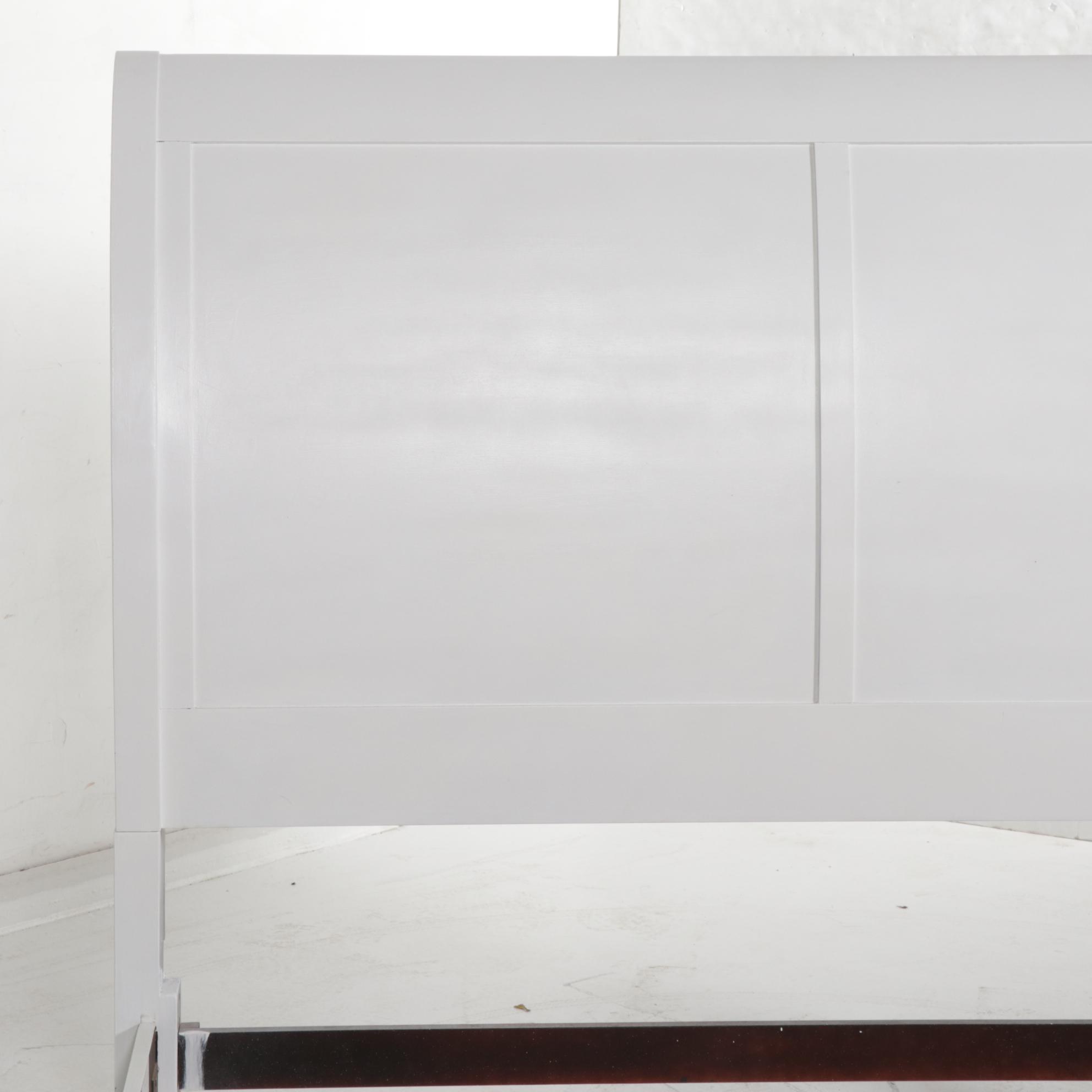 American Signature White-Painted Queen Size Bed with Chest of Drawers and Mirror