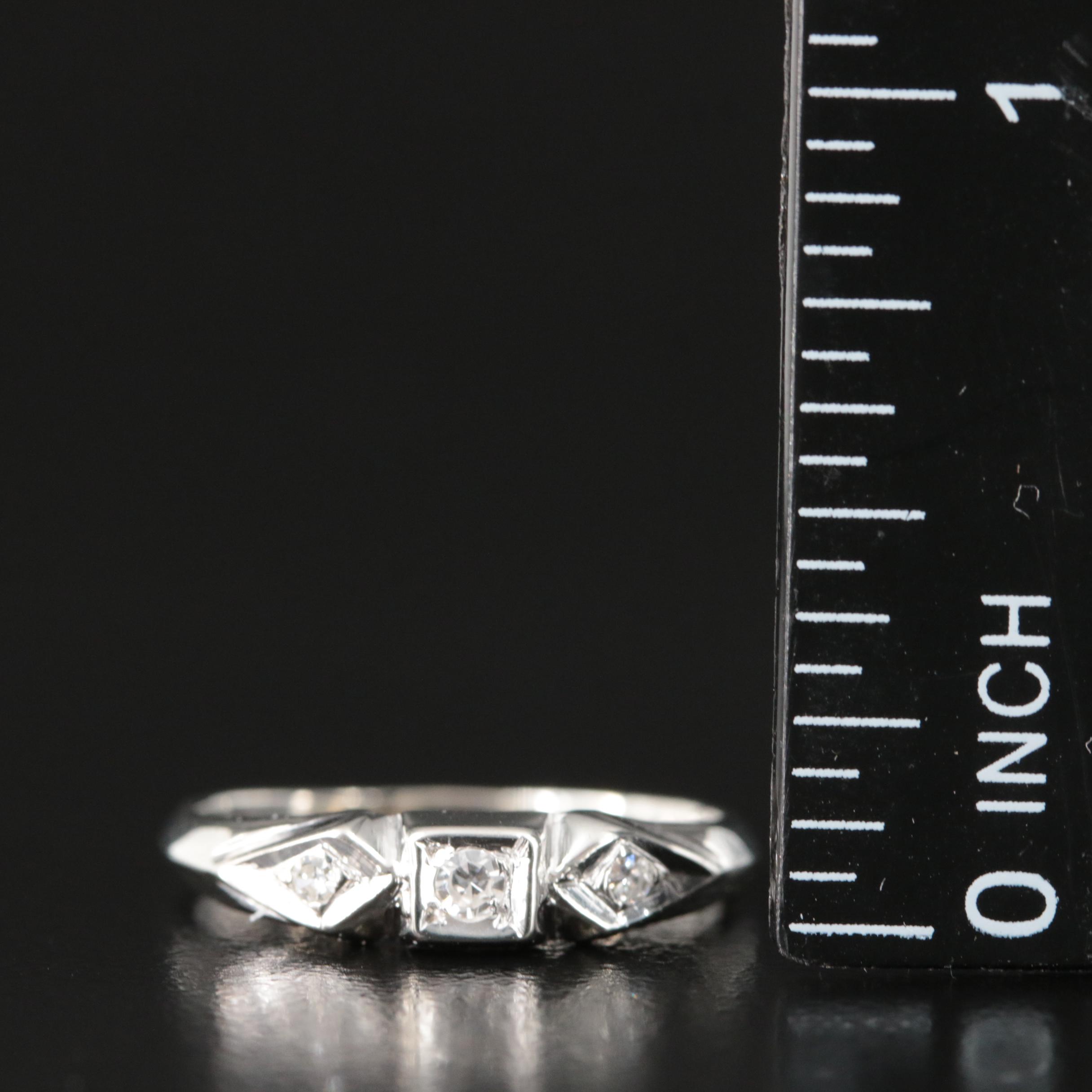 Vintage 14K 0.07 CTW Diamond Ring