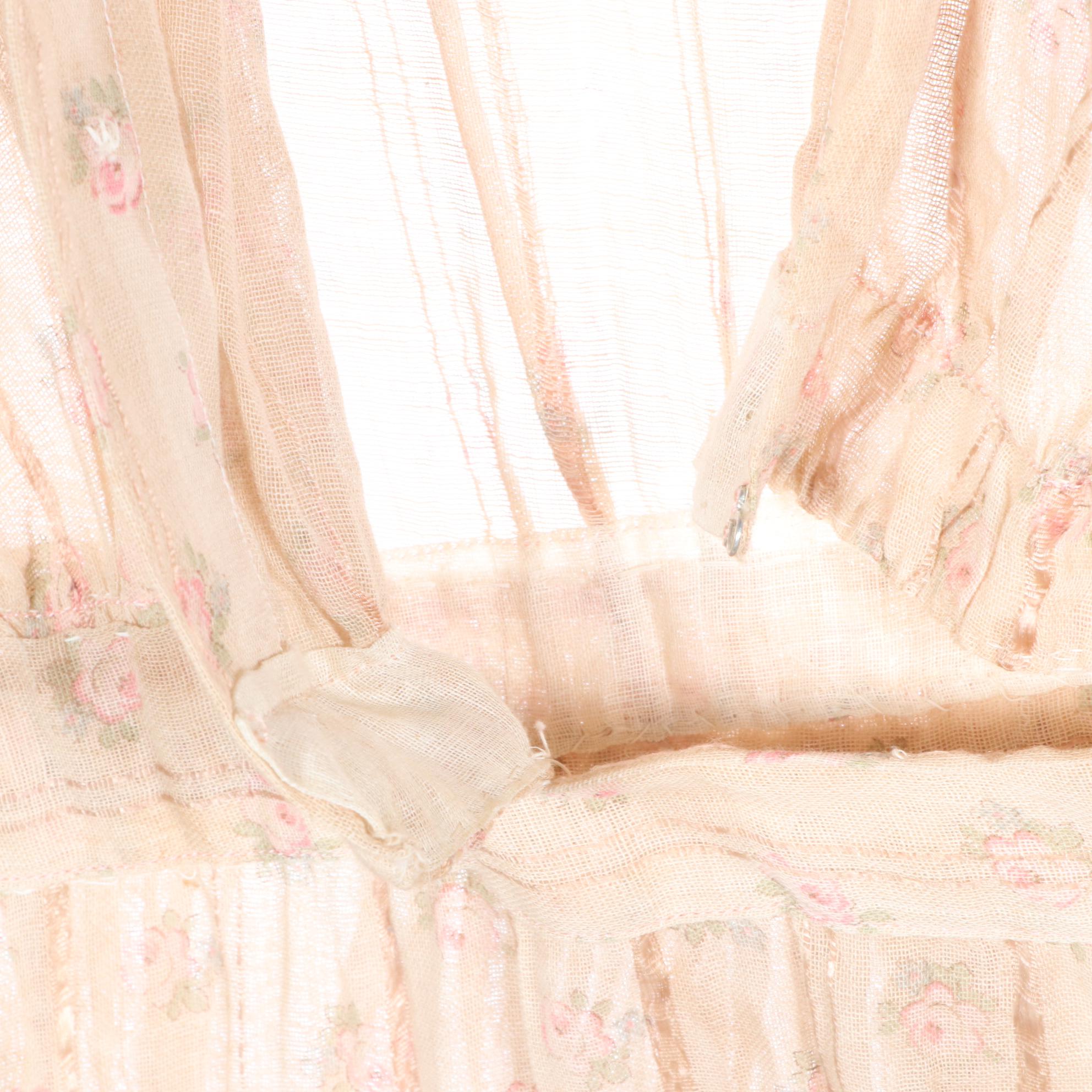 Day Dress in Embroidered Cotton Mull with Lace, Late 19th/Early 20th Century