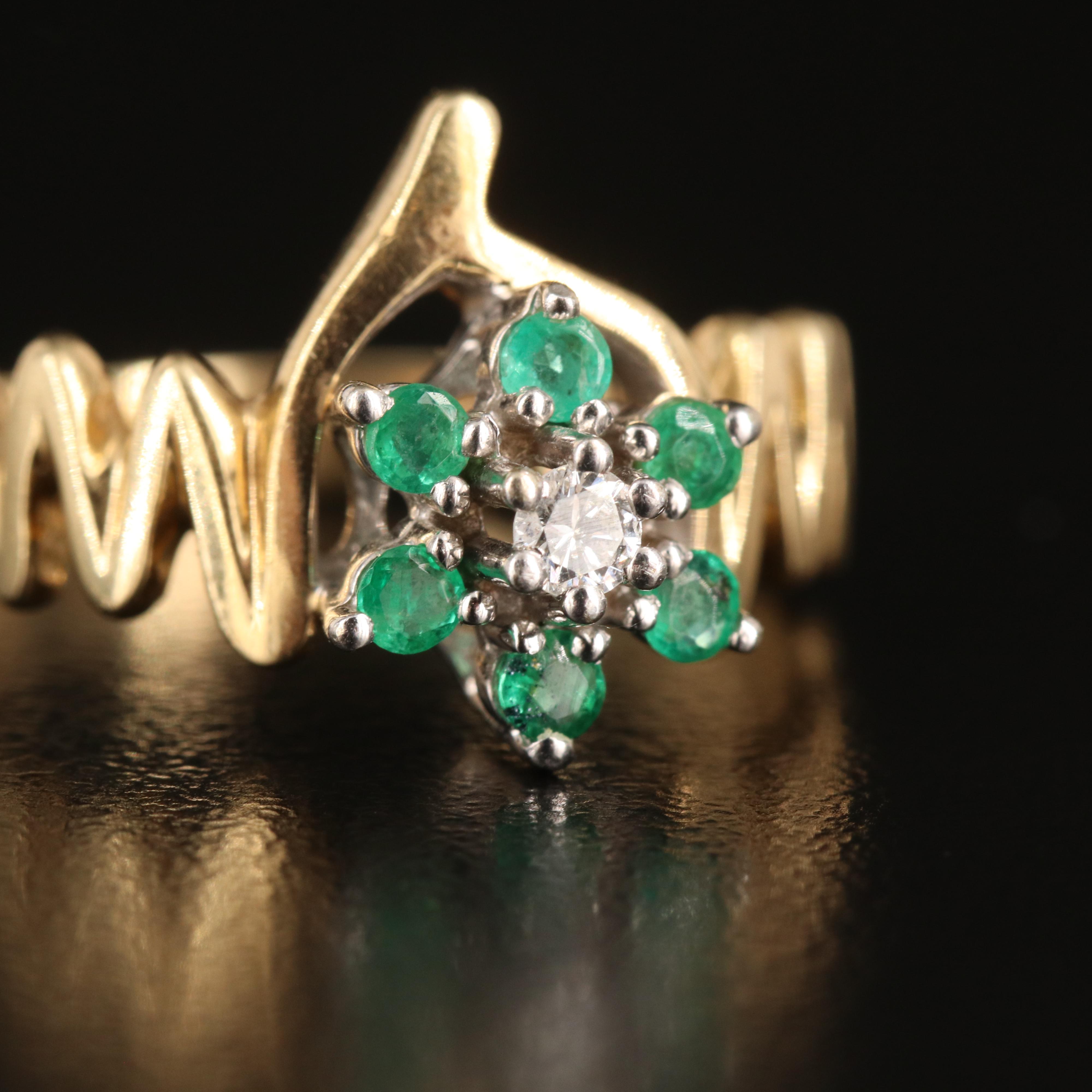 14K Diamond and Emerald Floral Ring