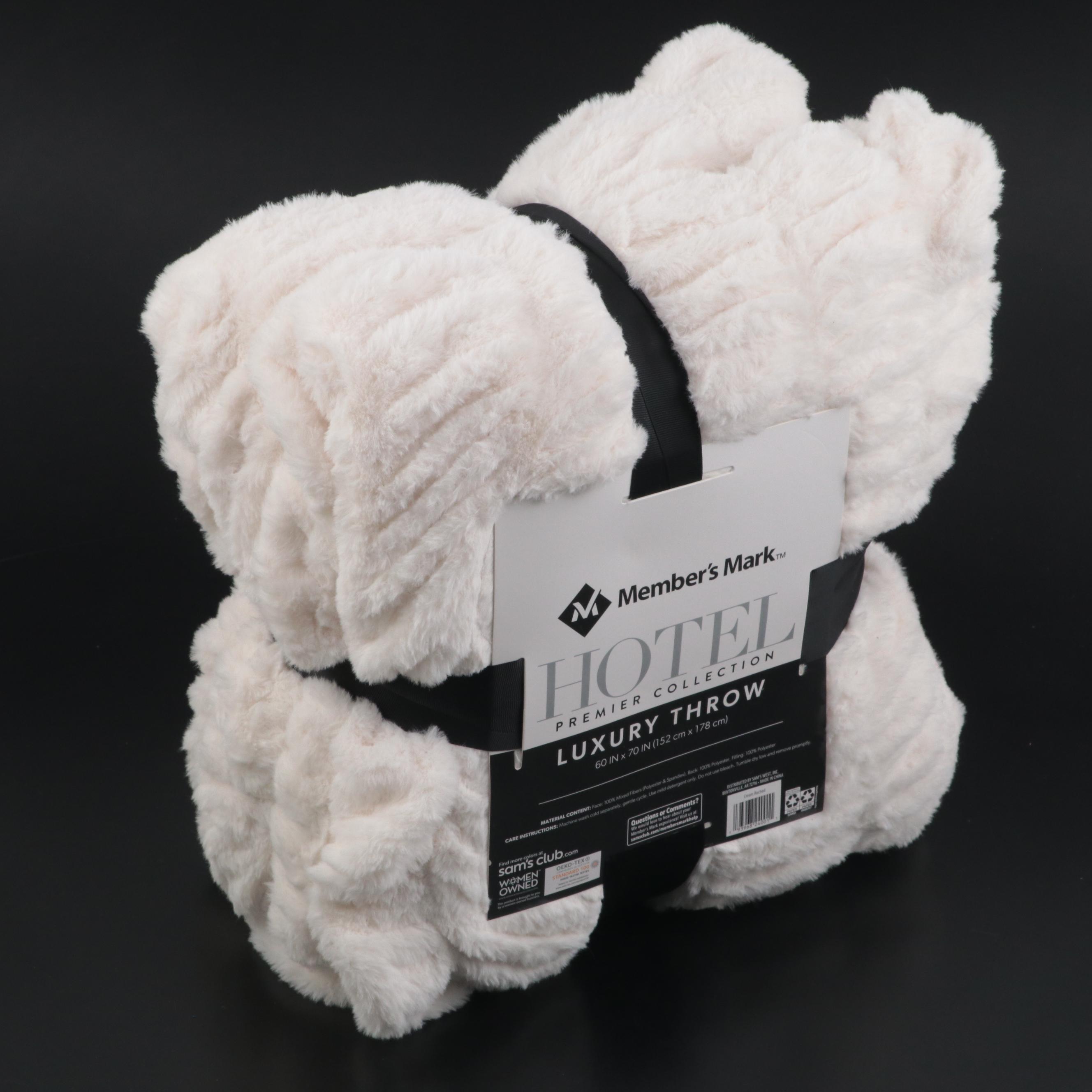 Member's Mark Hotel Premier Collection Luxury Throw in Ruched Cream