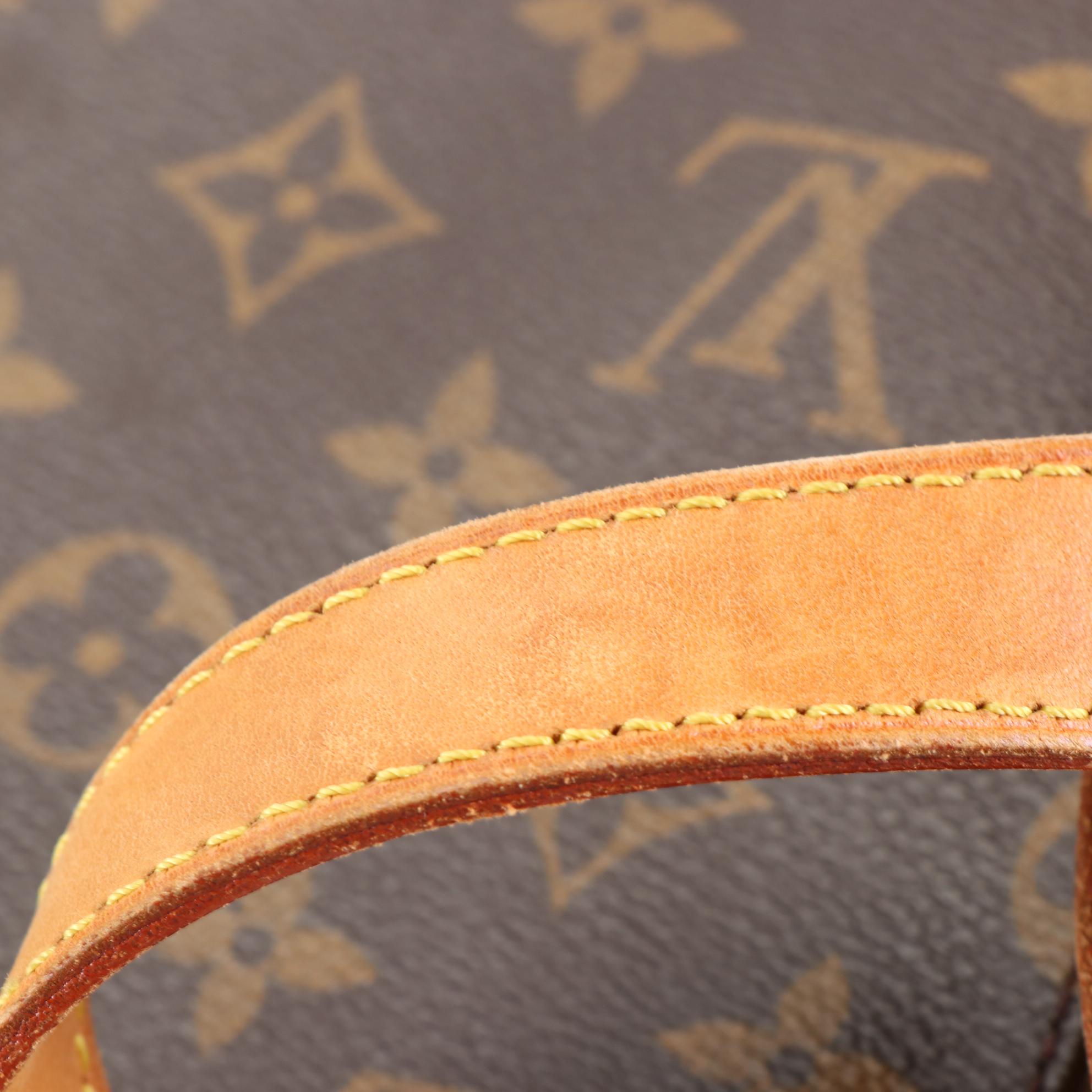 Louis Vuitton Musette Crossbody in Monogram Canvas