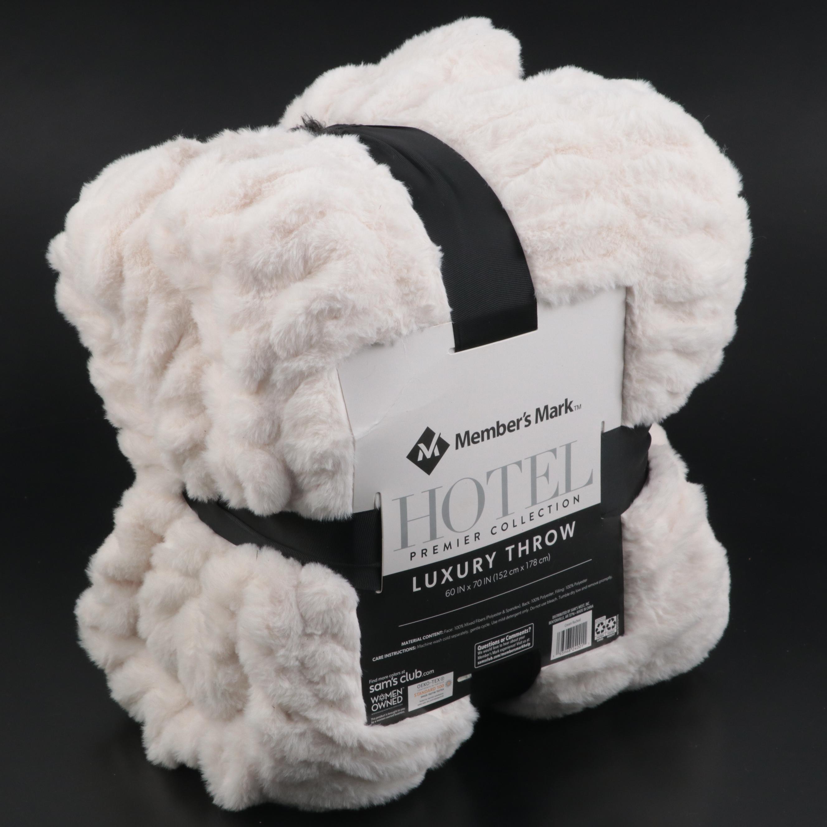 Member's Mark Hotel Premier Collection Luxury Throw in Ruched Cream