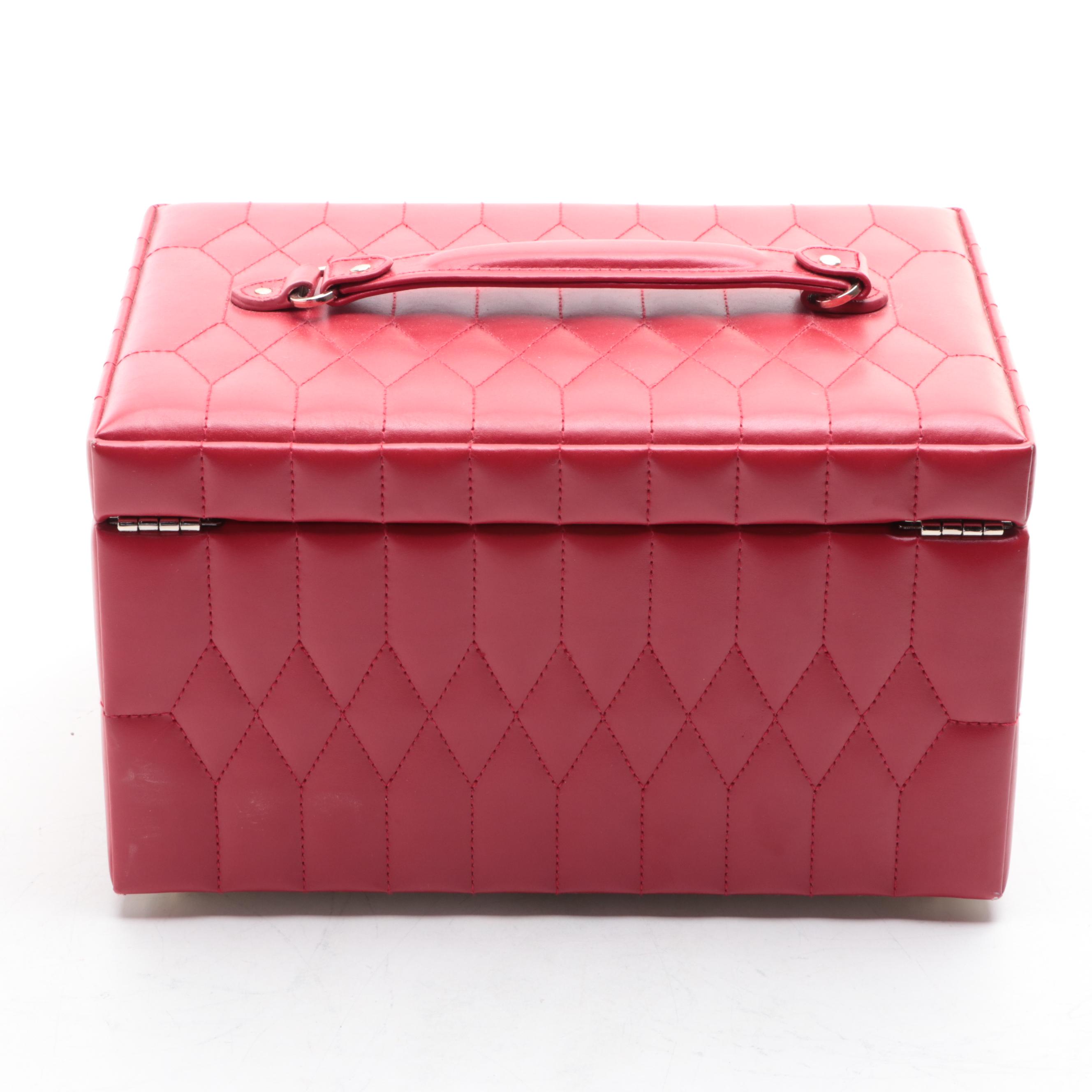 Wolf Caroline Medium Jewelry Case in Red Diamond Quilted Leather