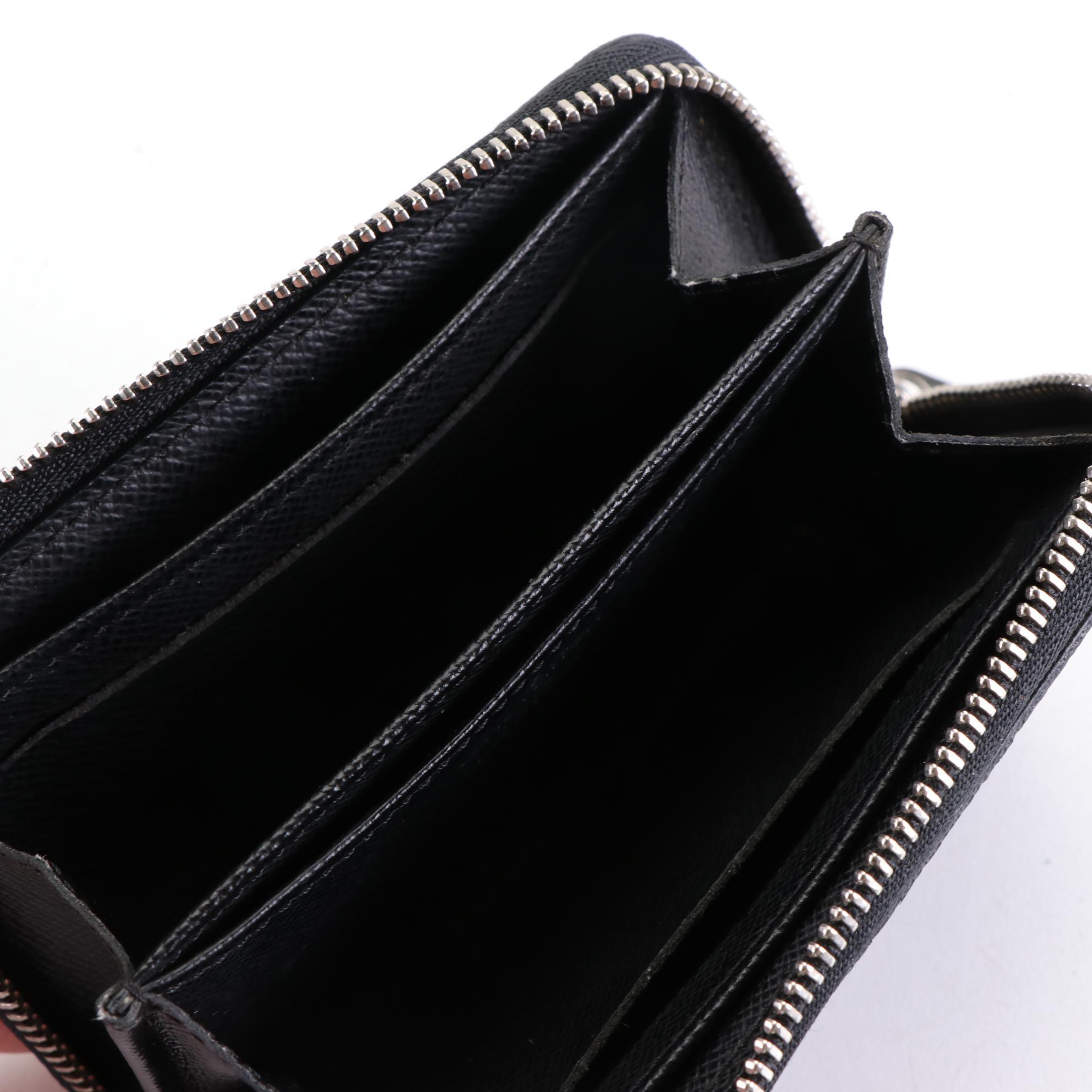 Louis Vuitton Zippy Coin Purse Vertical in Damier Graphite Coin Purse