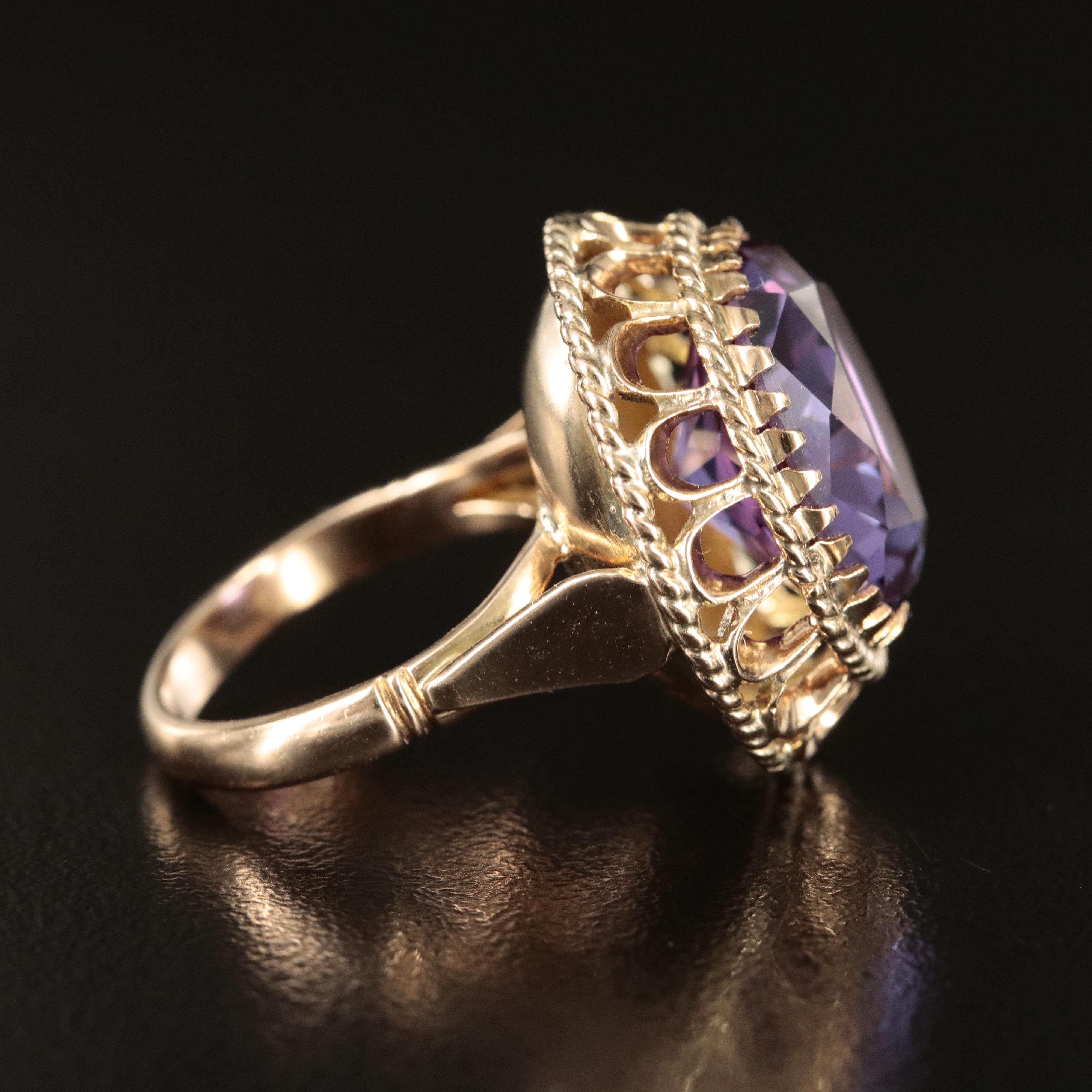 Vintage 14K Color Changing Sapphire Ring