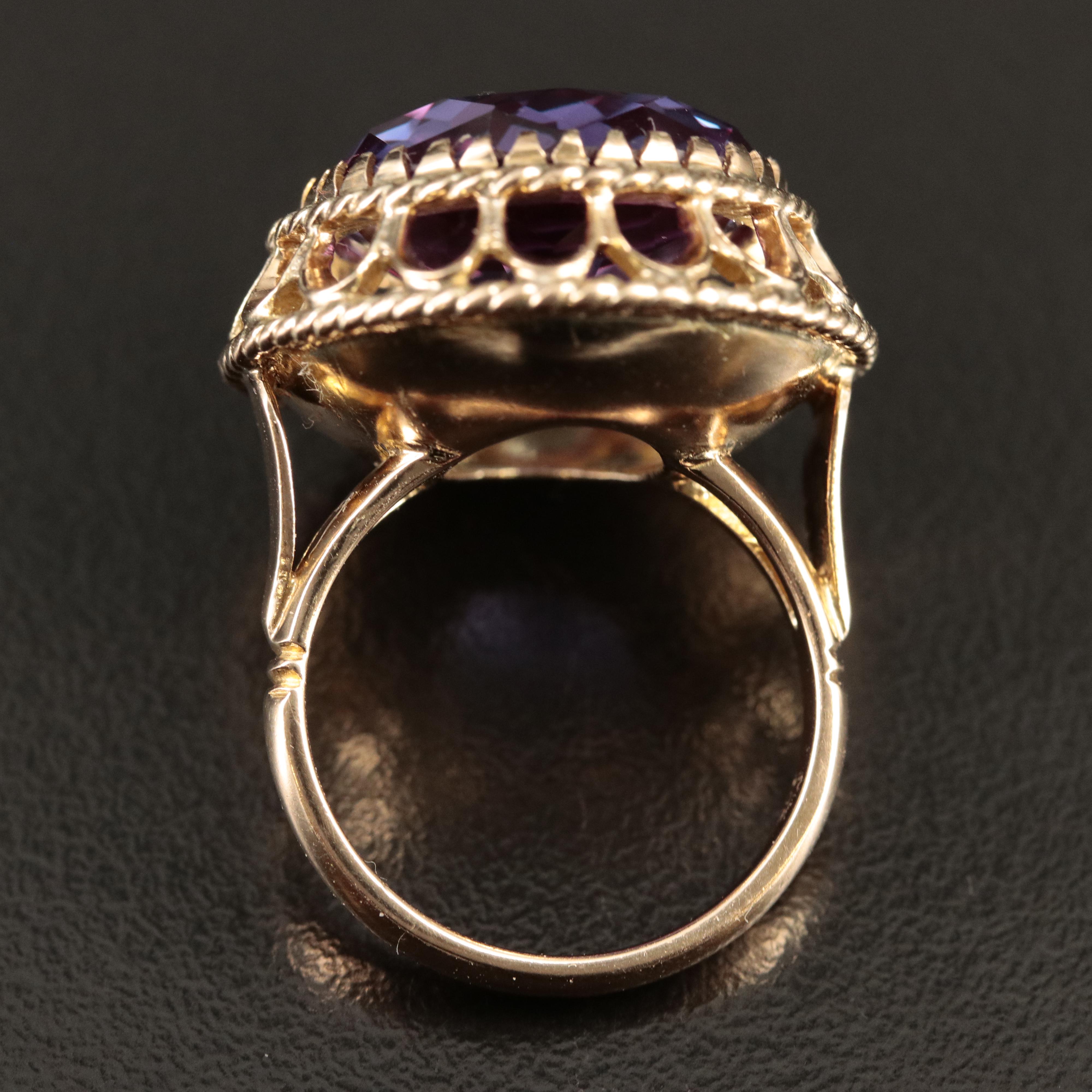 Vintage 14K Color Changing Sapphire Ring