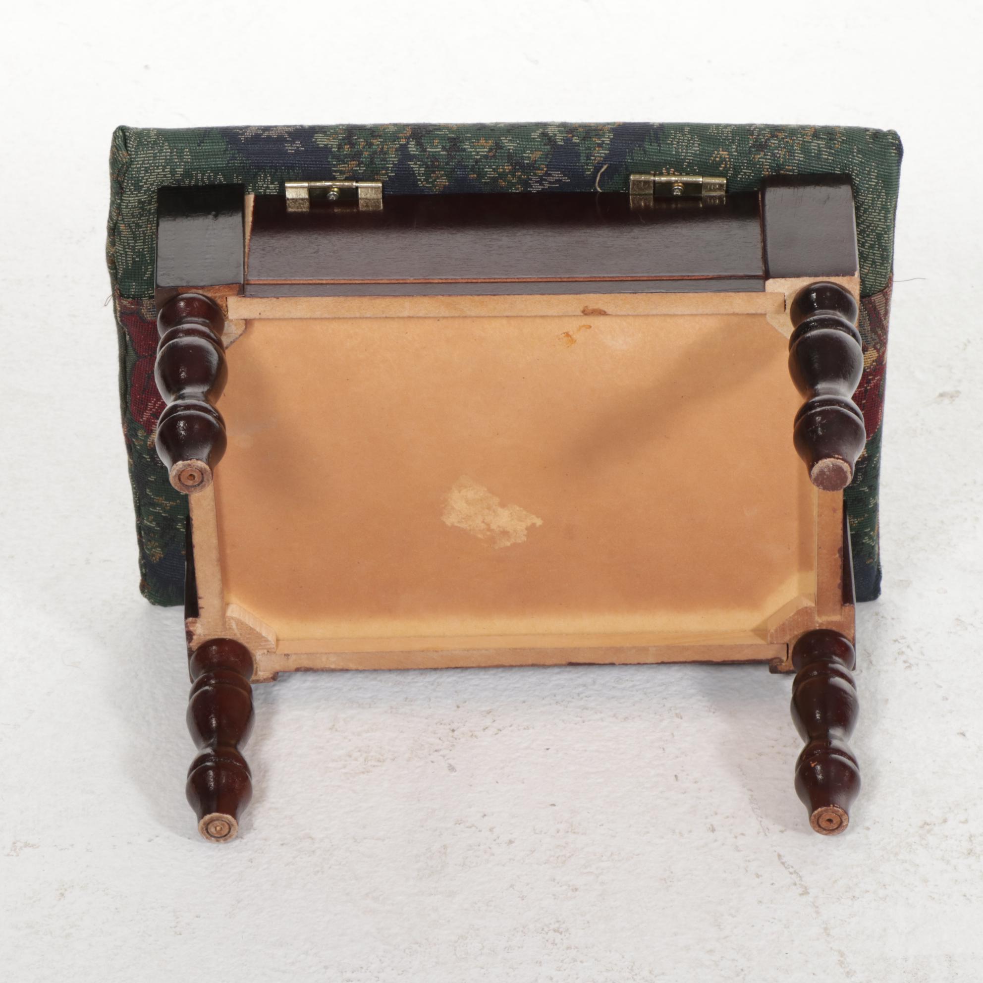 Victorian Rococo Revival Carved and Rosewood-Grained Sofa, Mid to Late 19th C.