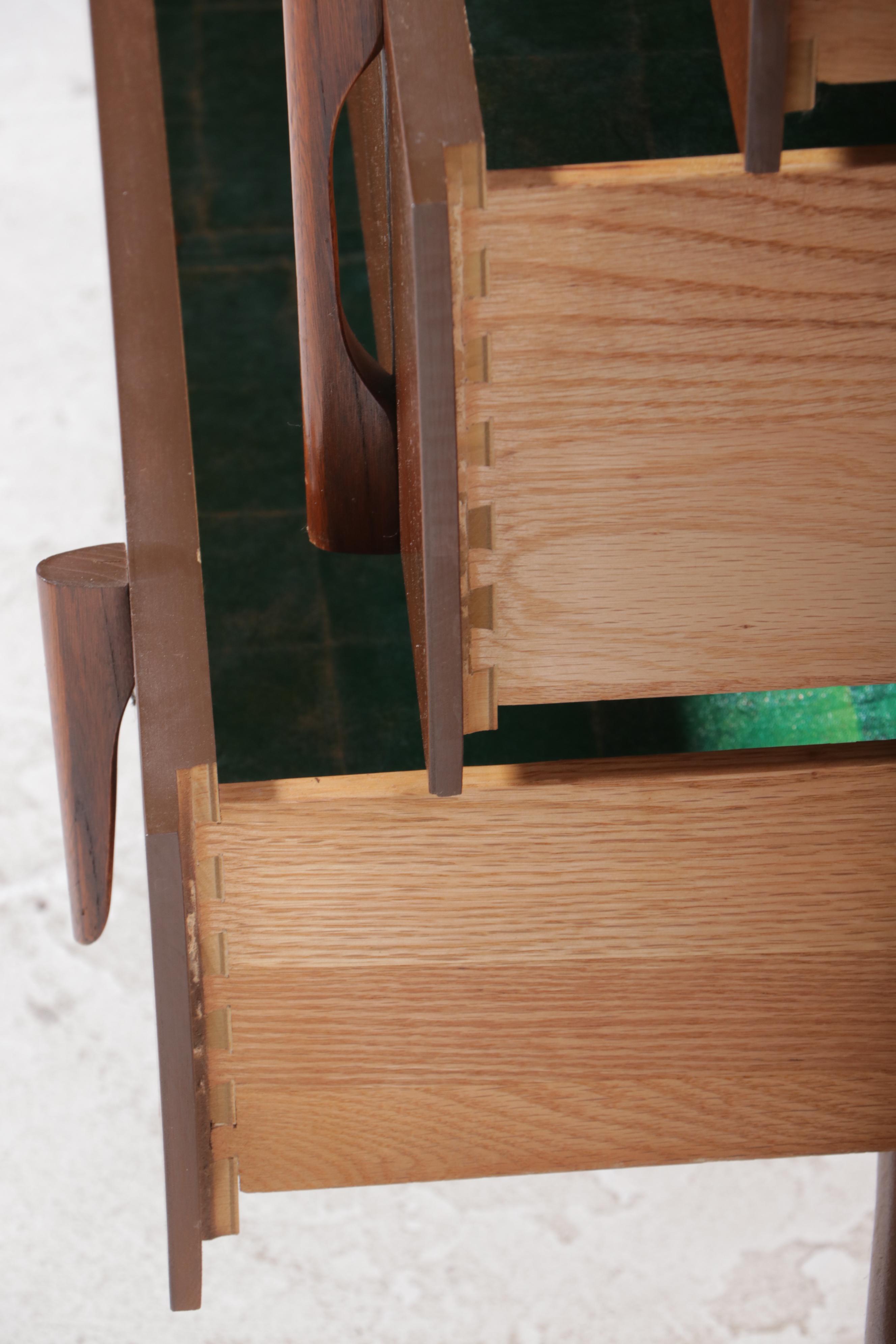 United Furniture Coporation Mid Century Modern Walnut Nine-Drawer Chest