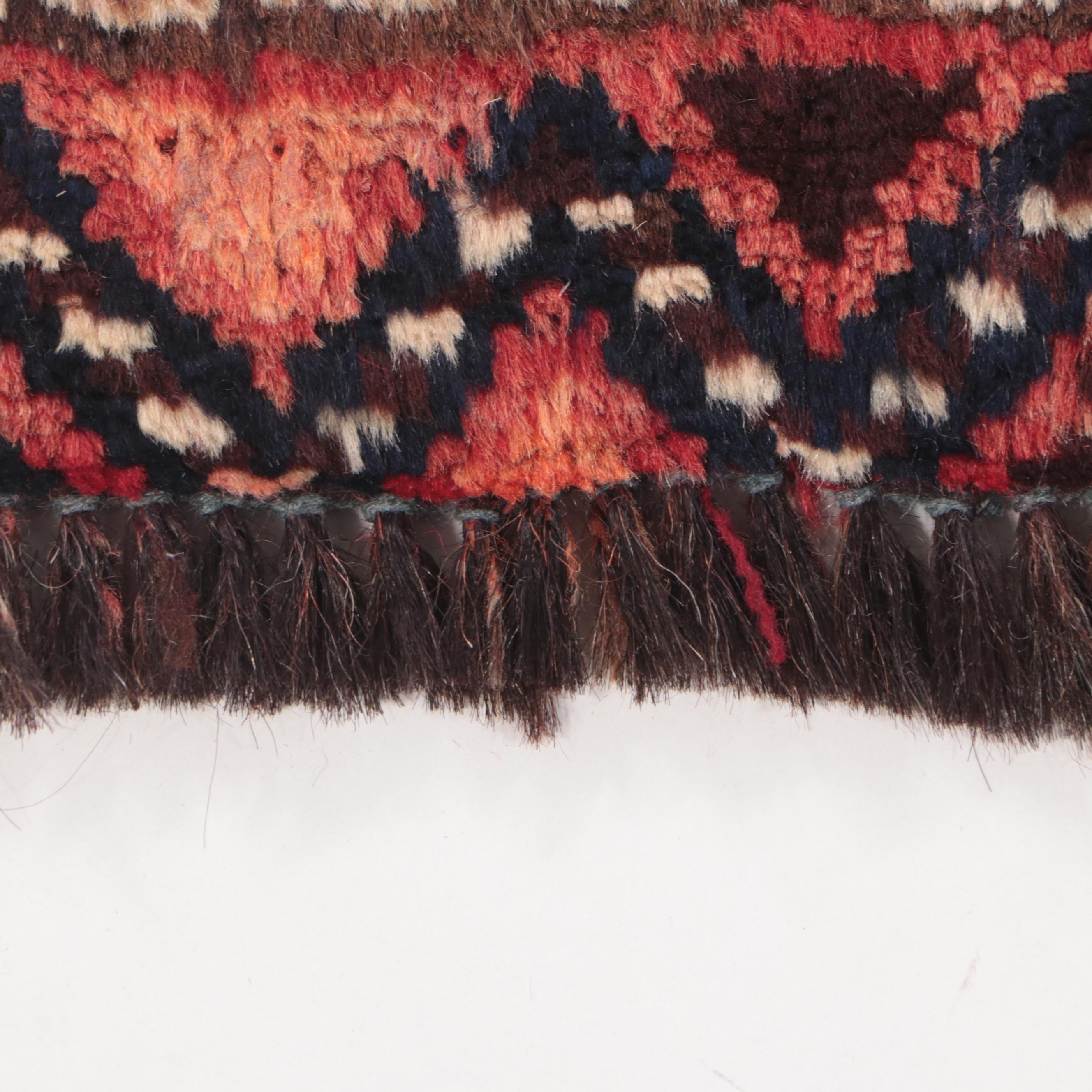 4'11 x 9'5 Hand-Knotted Persian Qashqai Area Rug