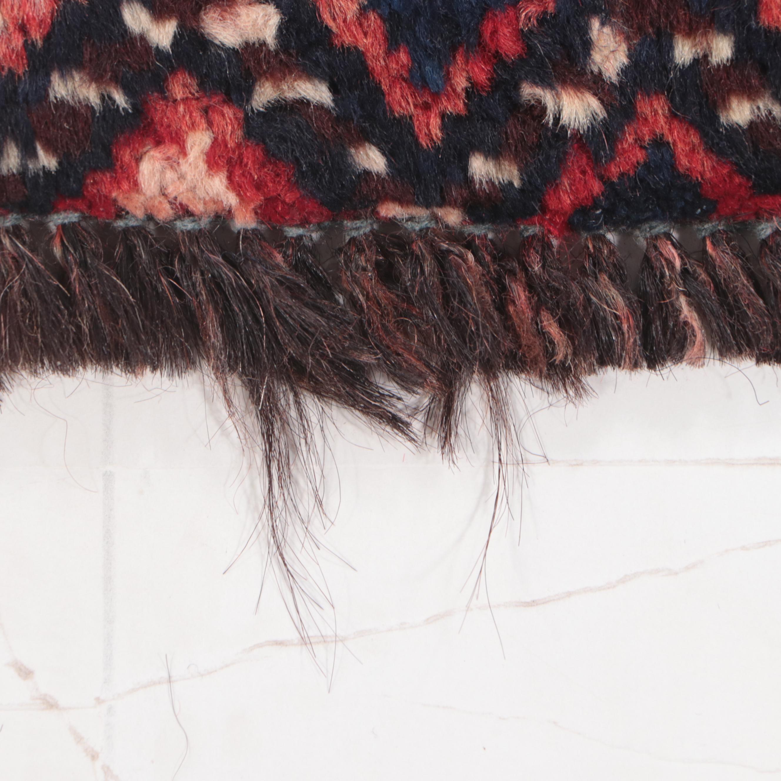 4'11 x 9'5 Hand-Knotted Persian Qashqai Area Rug