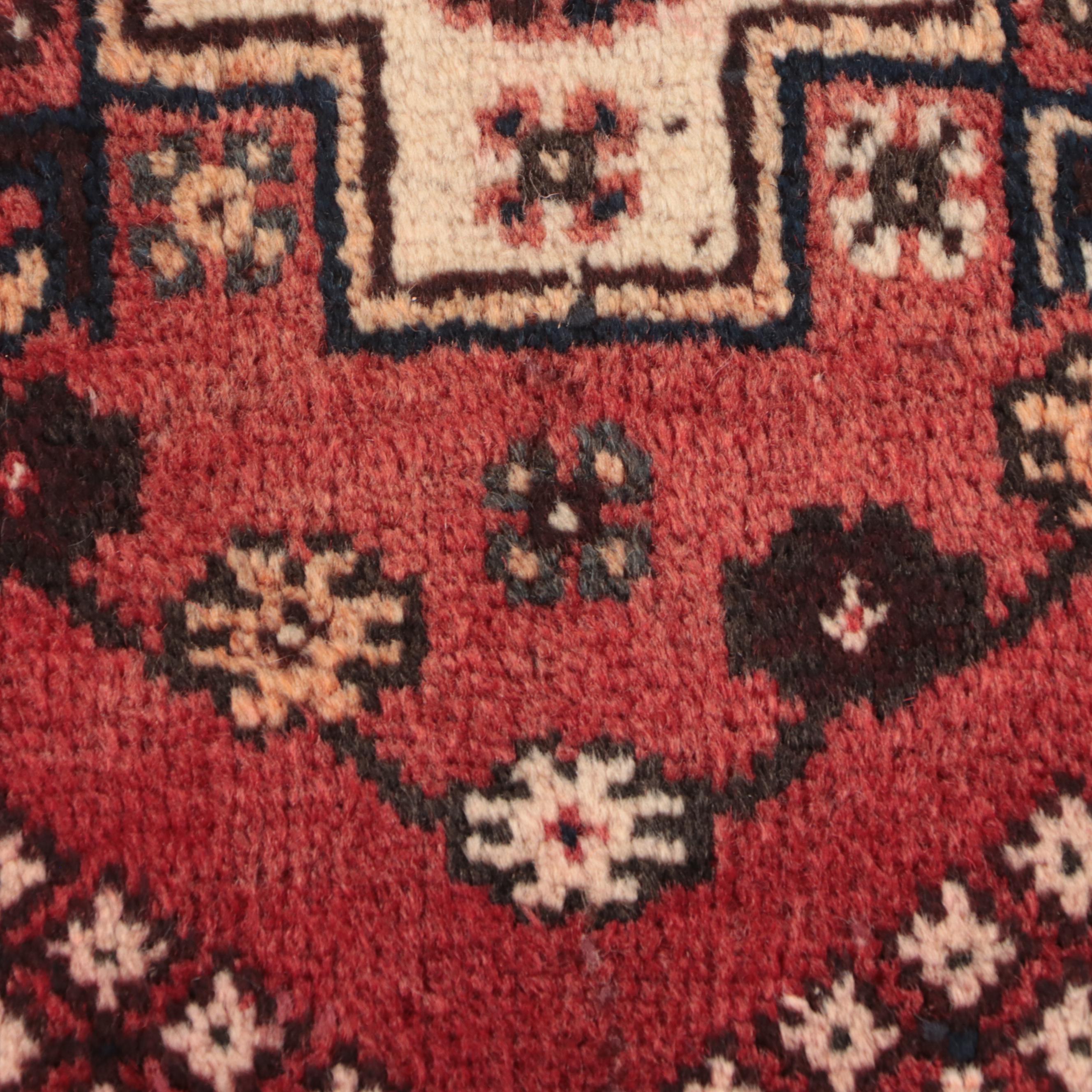 5'3 x 8'3 Hand-Knotted Persian Abadeh Area Rug