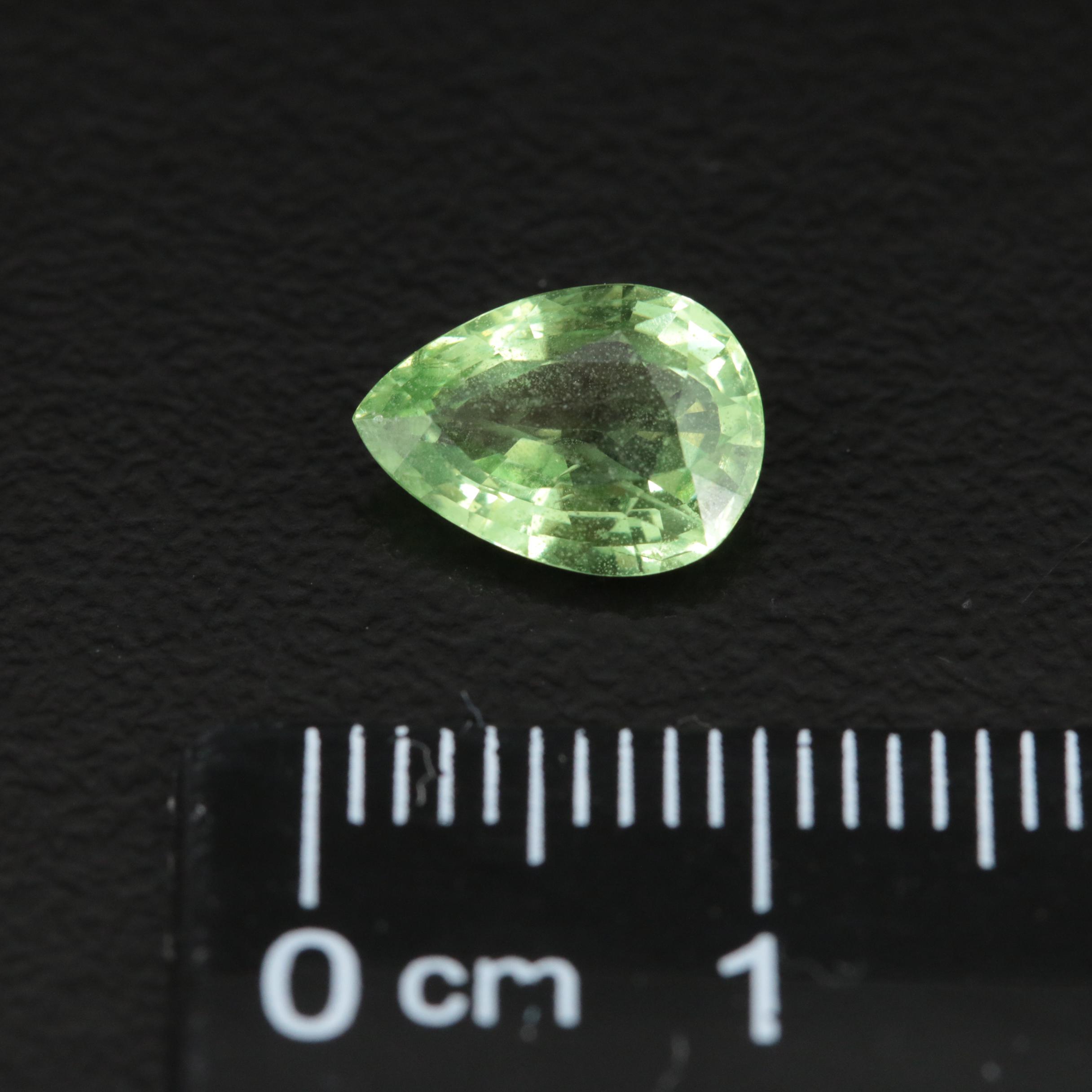 Loose 1.7 CT Tsavorite