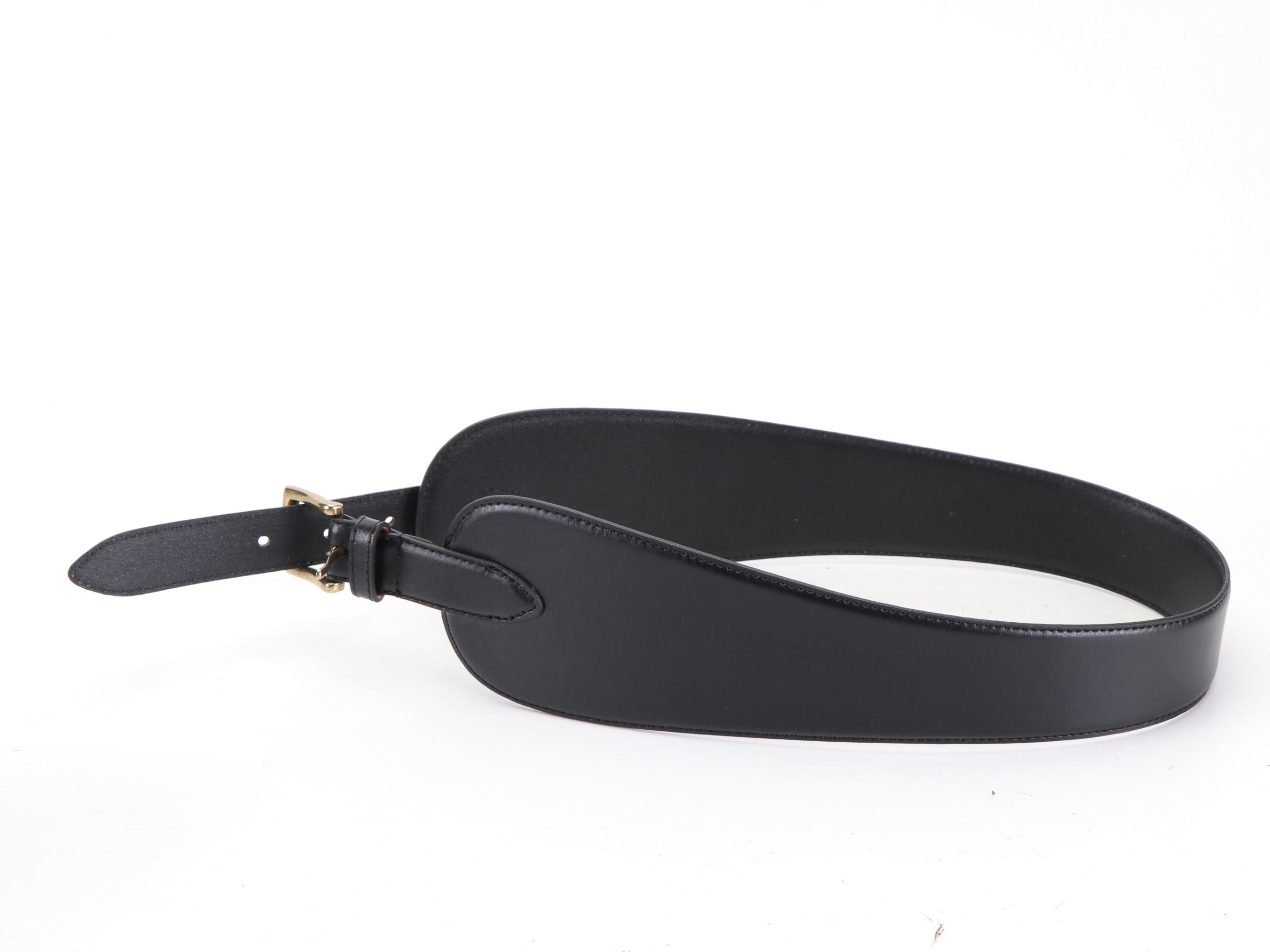 Oscar de la Renta and More Belts in Various Sizes