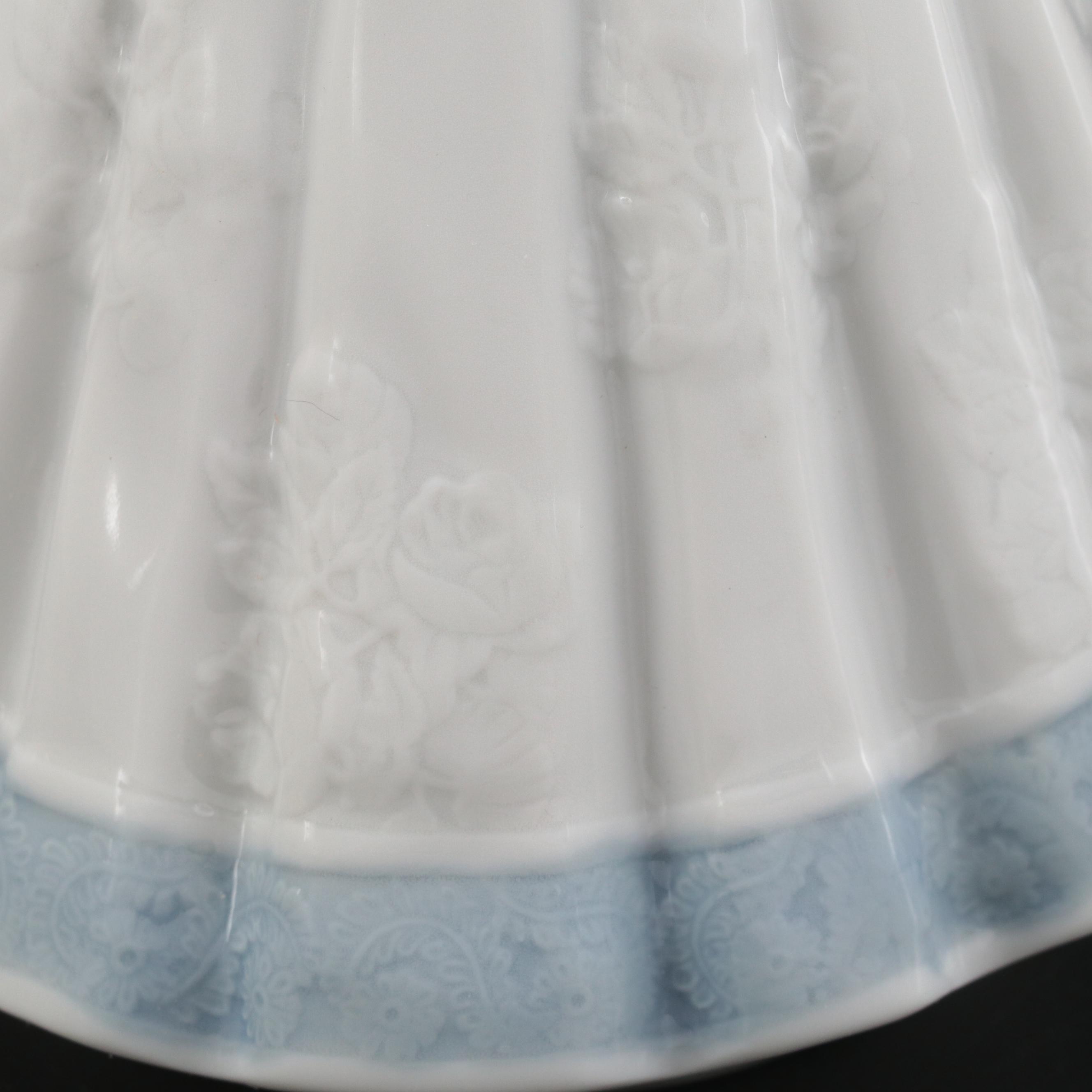 Lladró "Heavenly Harpist" Porcelain Figurine