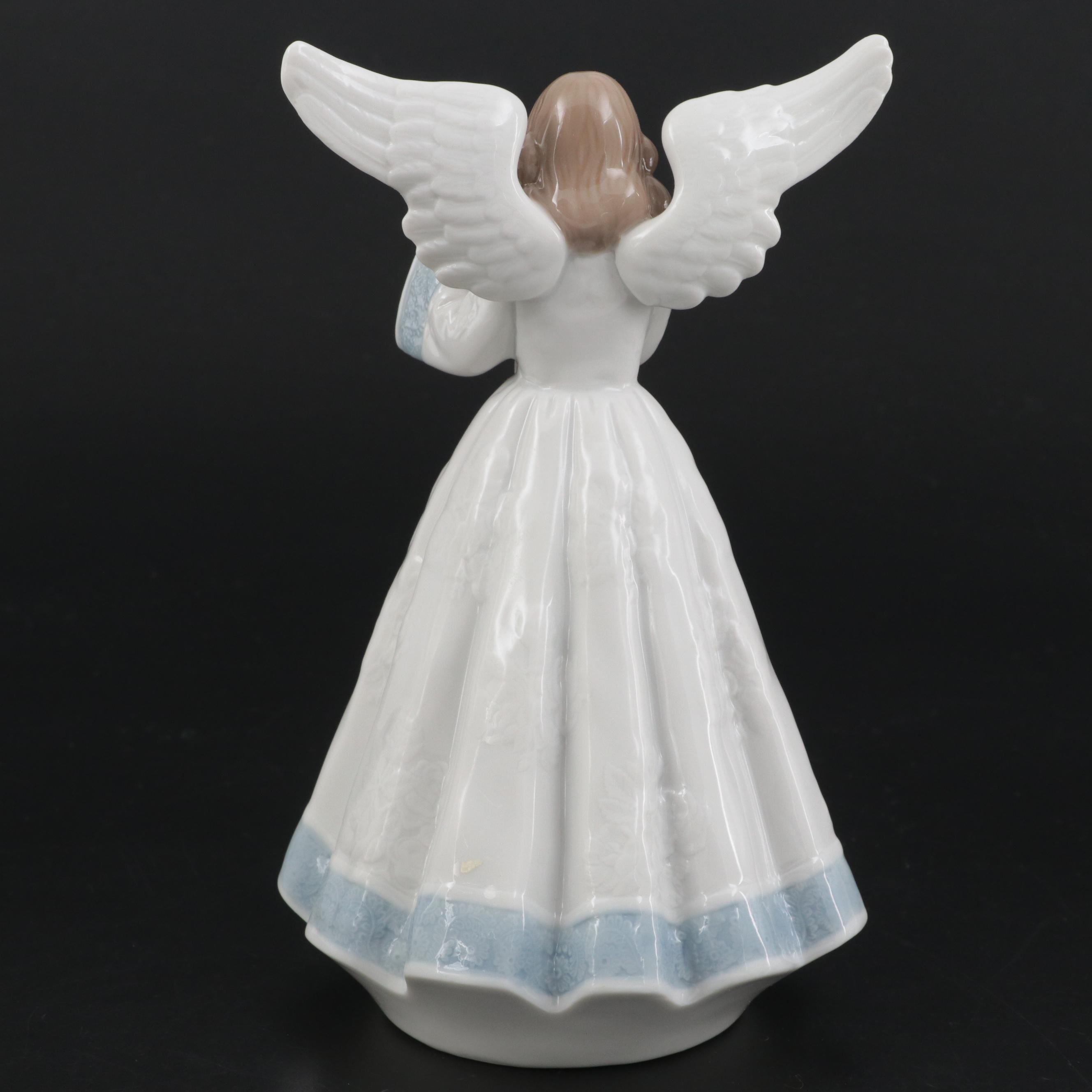 Lladró "Heavenly Harpist" Porcelain Figurine