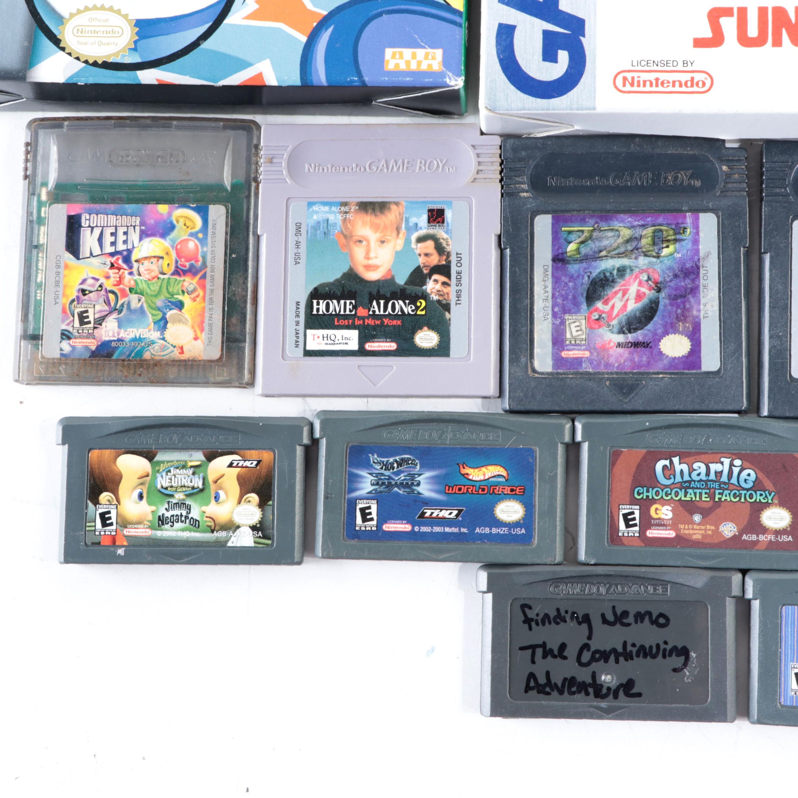Gameboy and Gameboy Advance Games Including "Looney Tunes"