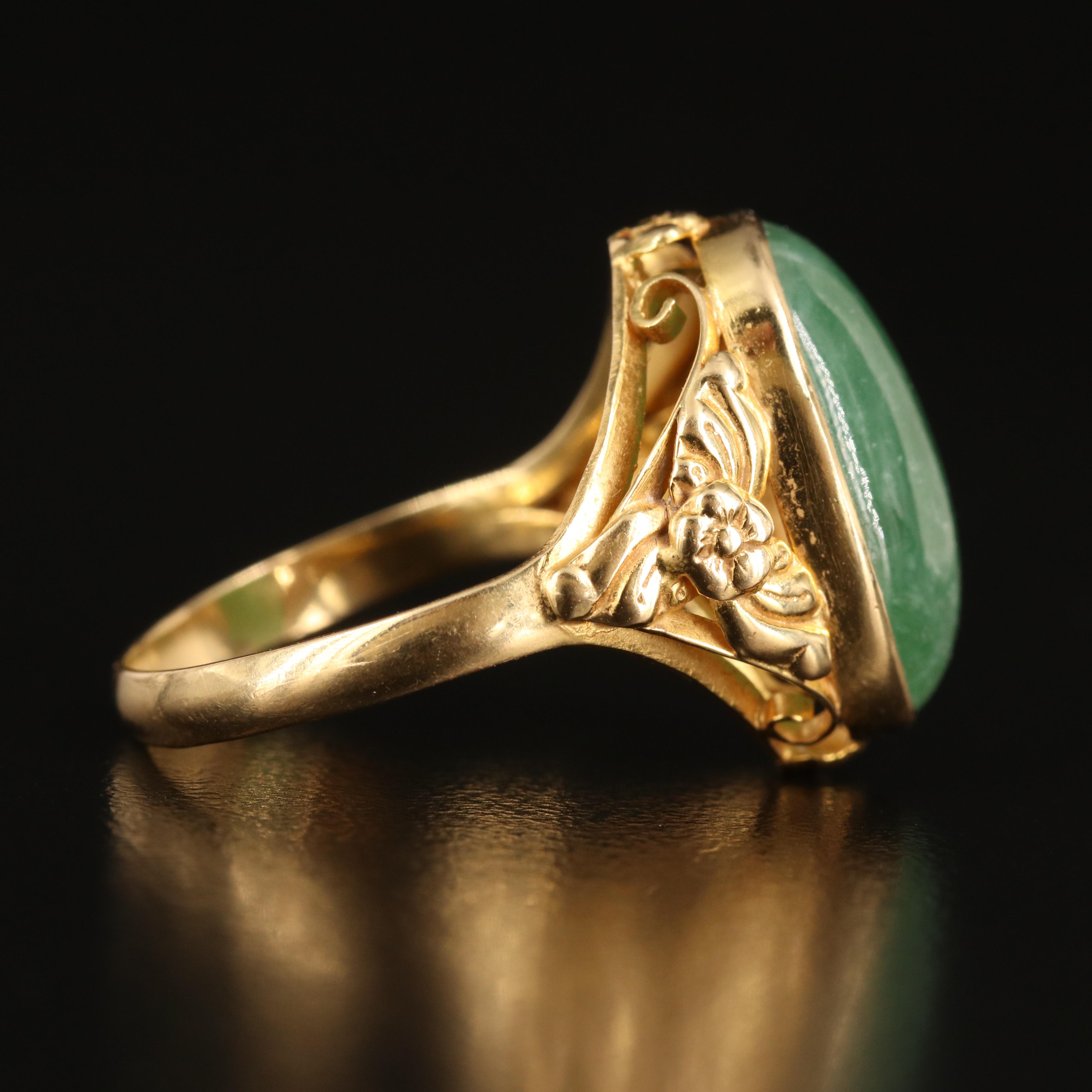 18K Jadeite Floral Ring