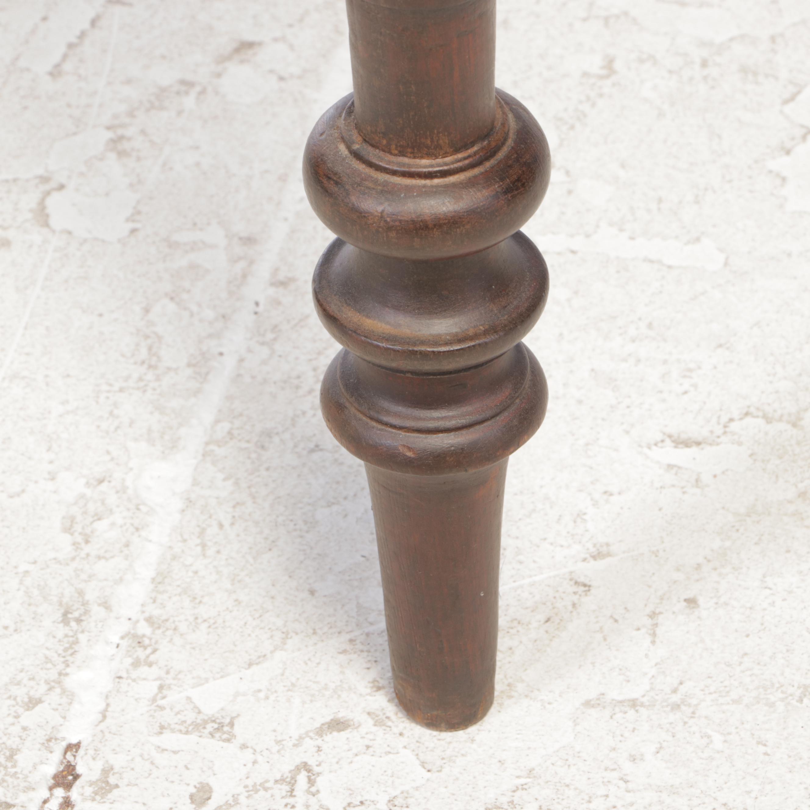 Early Victorian Walnut Writing Desk, Mid-19th Century