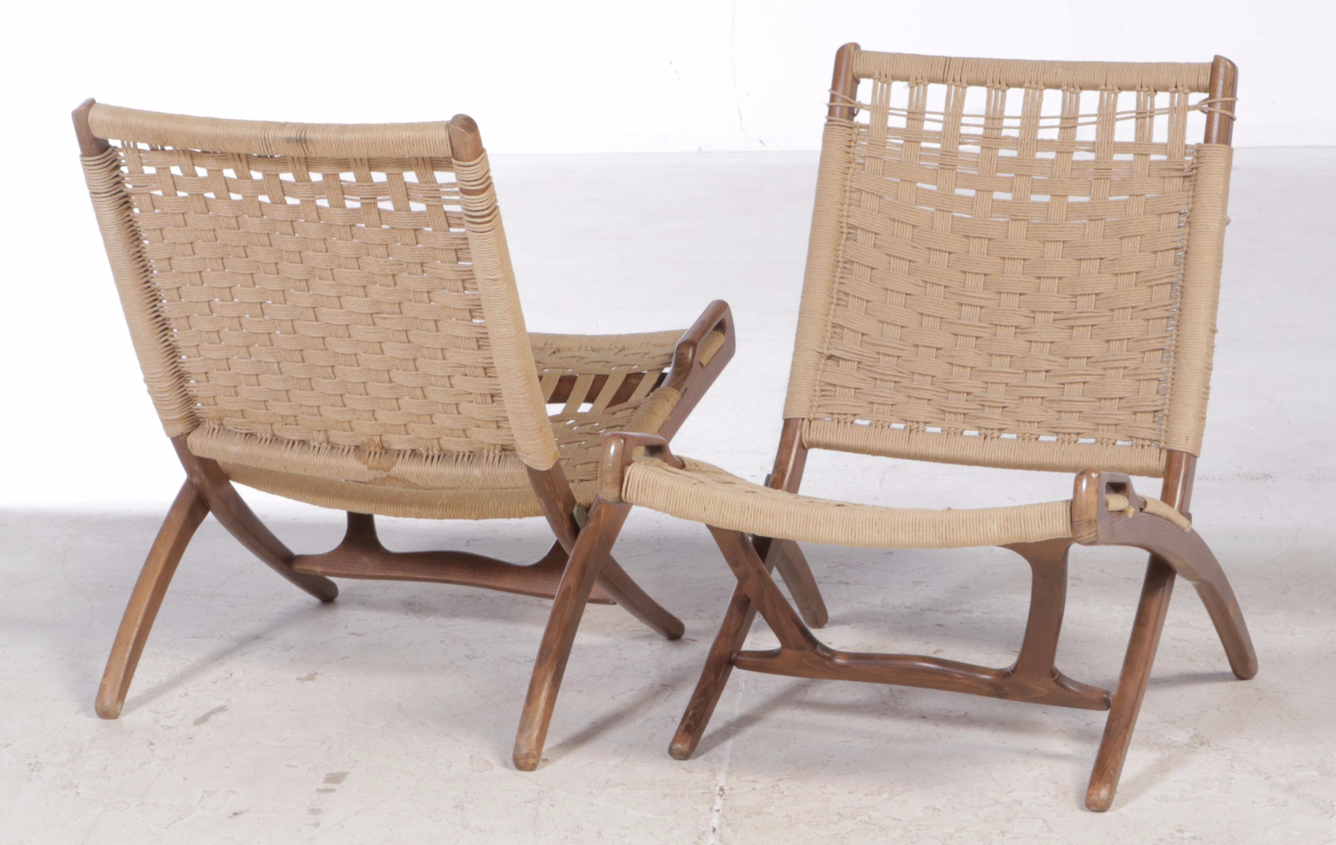 Pair of Modernist Beach and Rope Folding Lounge Chairs, Manner of Hans Wegner