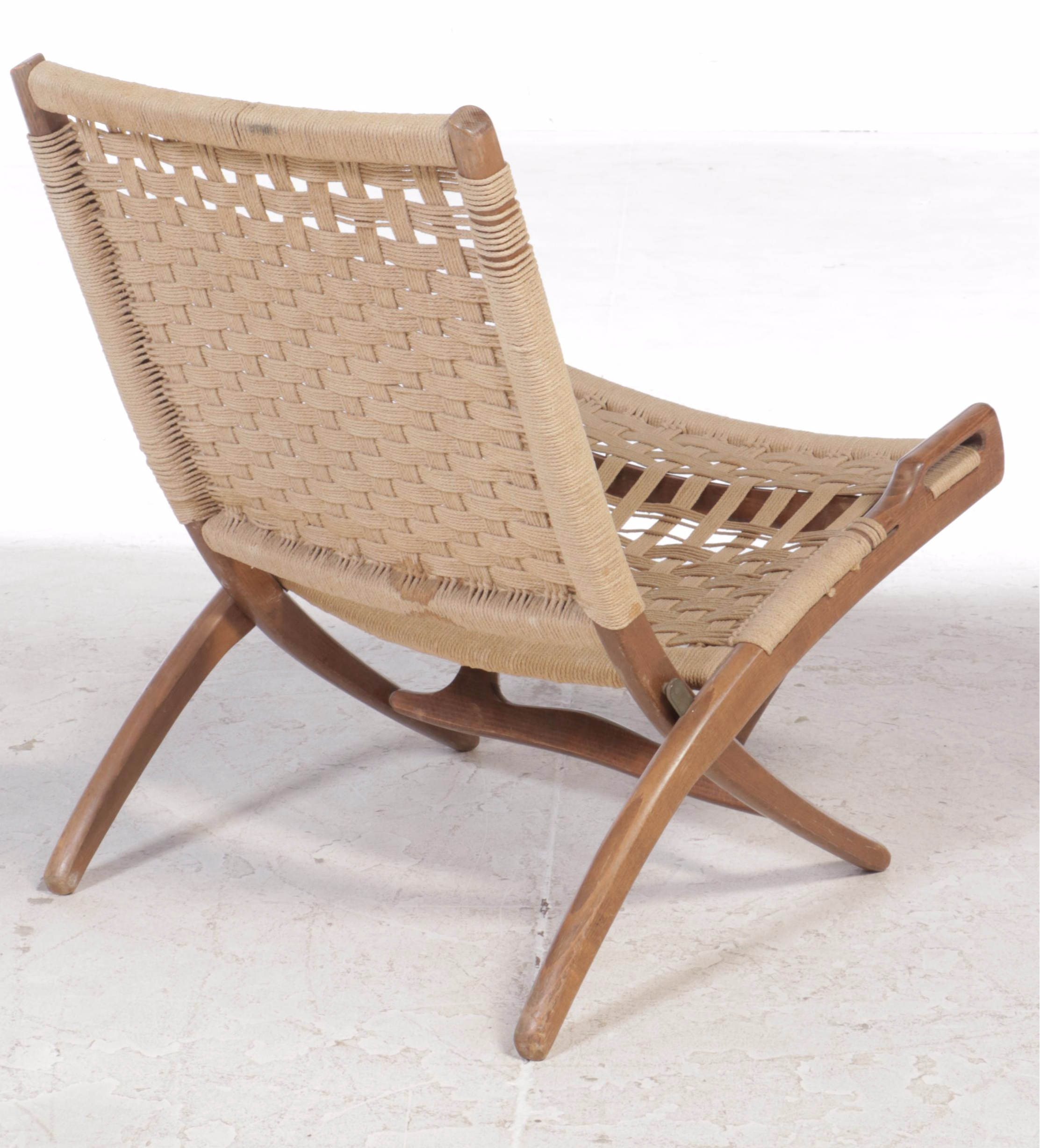 Pair of Modernist Beach and Rope Folding Lounge Chairs, Manner of Hans Wegner
