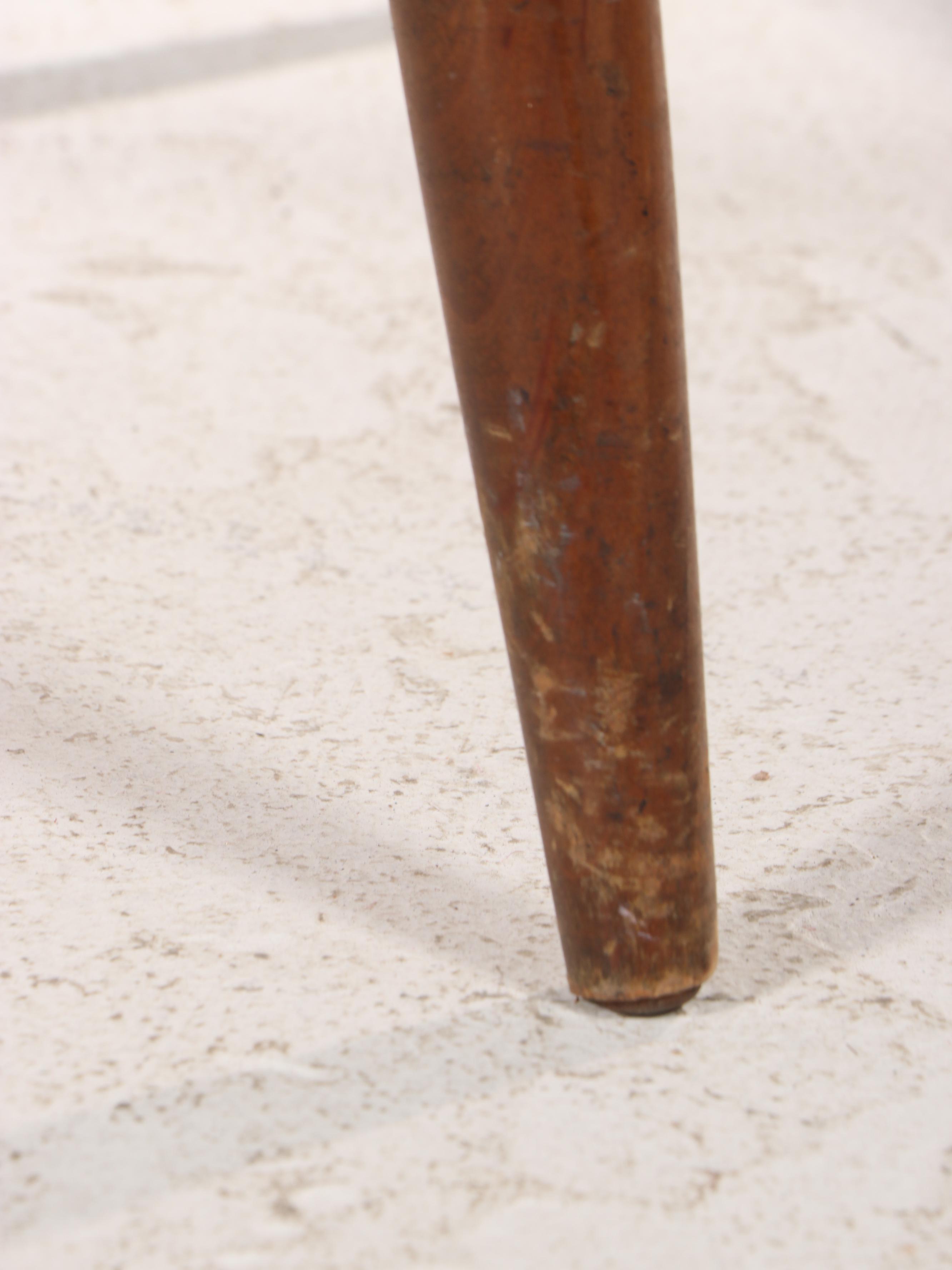 Mayflower Furniture Colonial Style Cherrywood Rod-Back Windsor Armchair