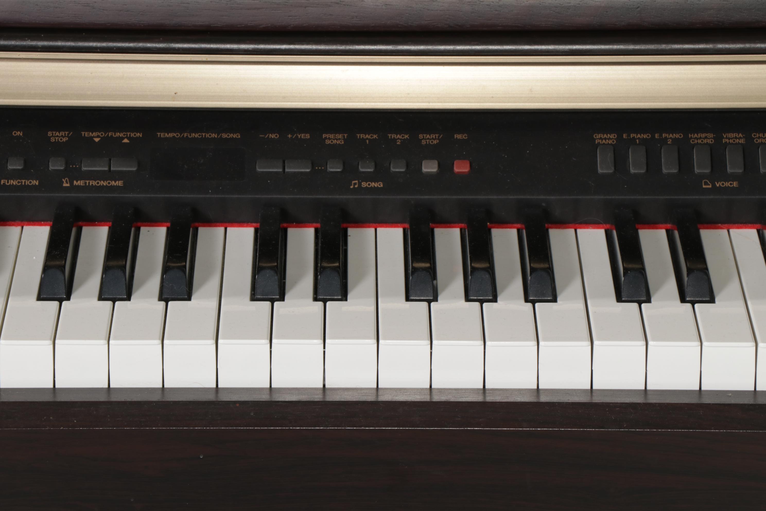 Yamaha Clavinova CLP-930 Digital Piano and Bench, 21st Century