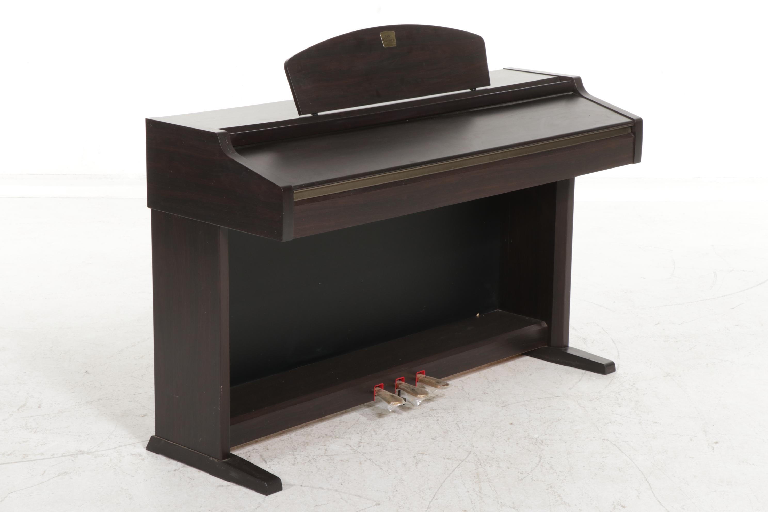 Yamaha Clavinova CLP-930 Digital Piano and Bench, 21st Century