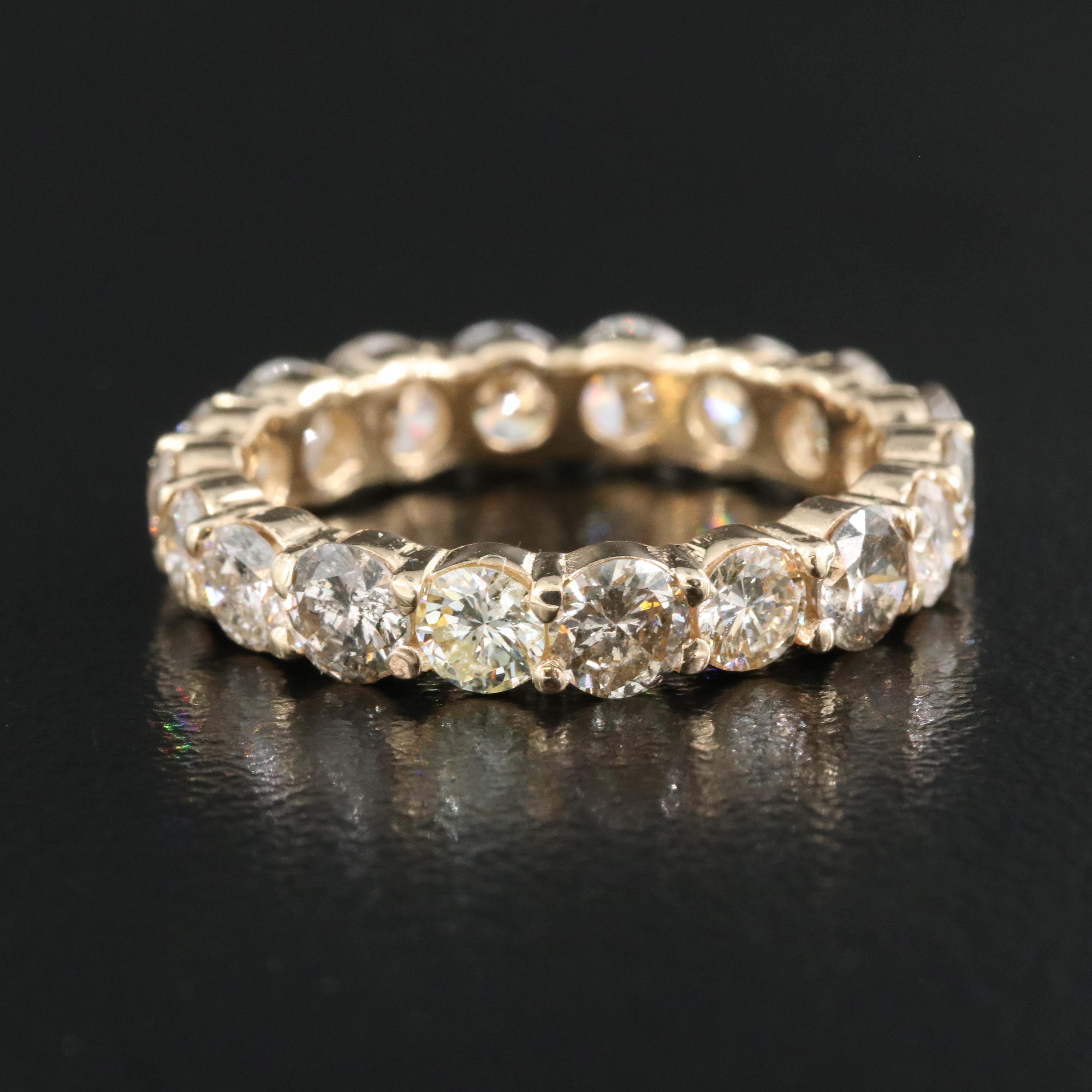 14K 3.24 CTW Diamond Eternity Band