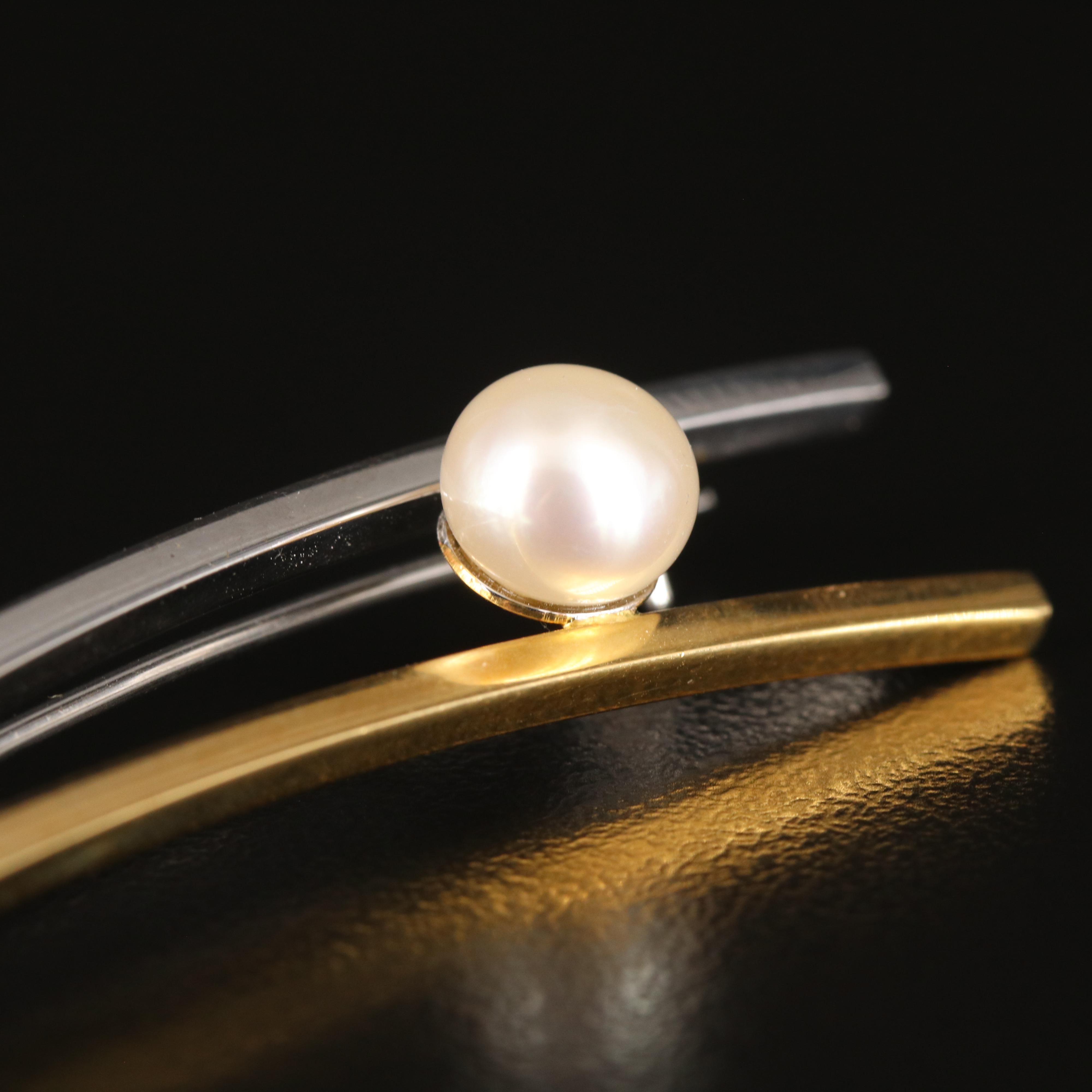 18K Pearl Brooch