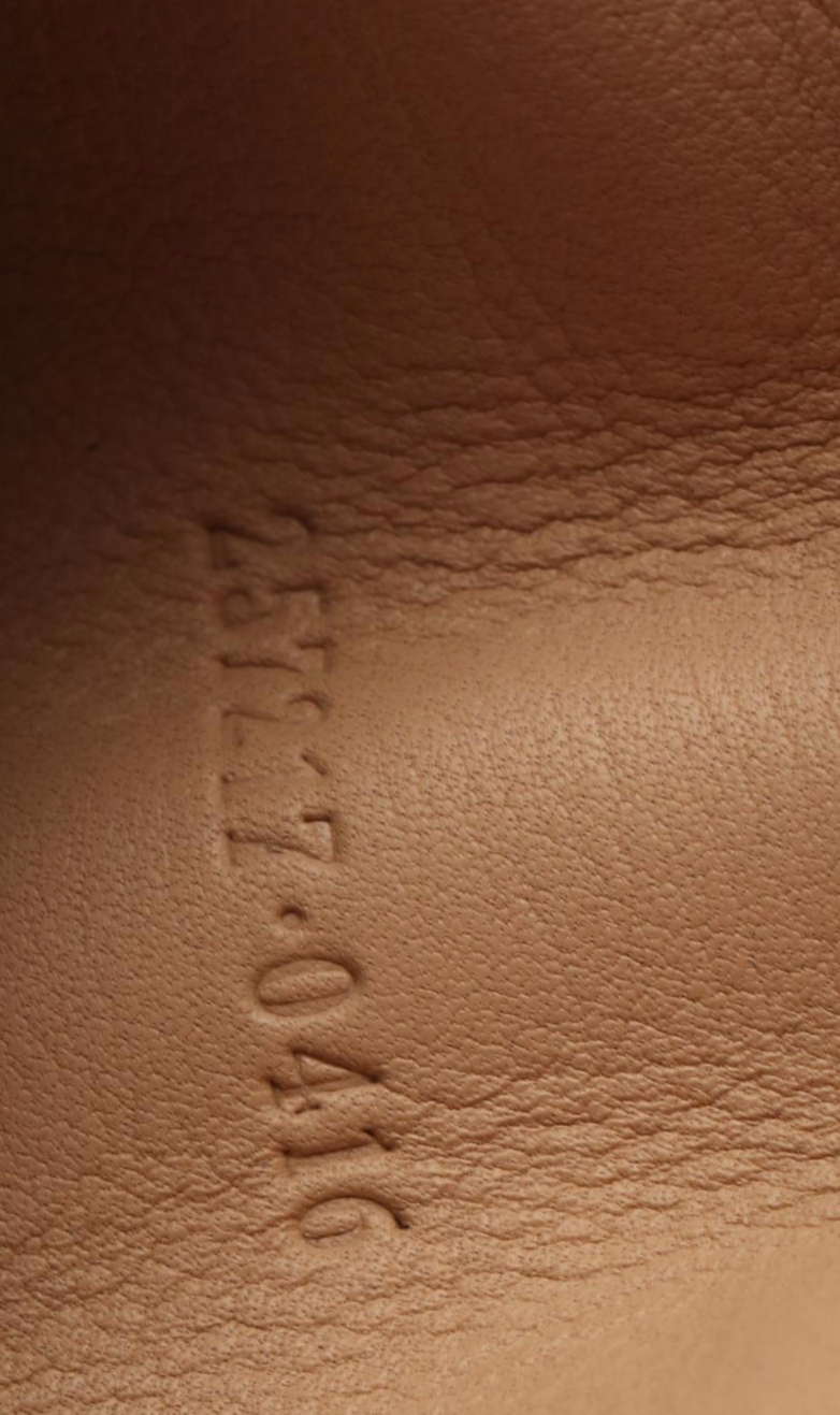 Gucci Heart 6-Ring Key Case in GG Metallic Canvas and Leather