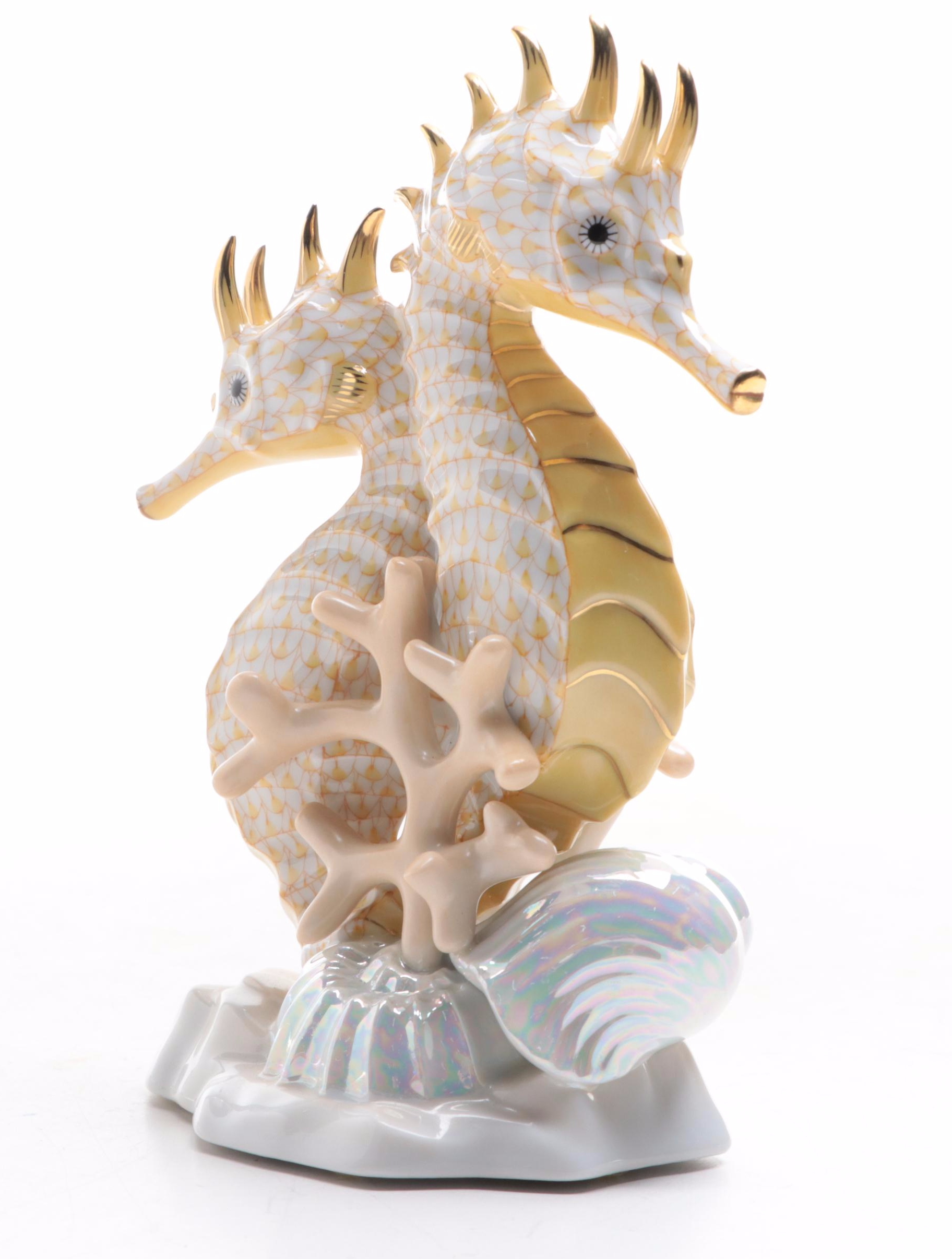 Herend Butterscotch Fishnet with Gold "Pair of Seahorses" Porcelain Figurine